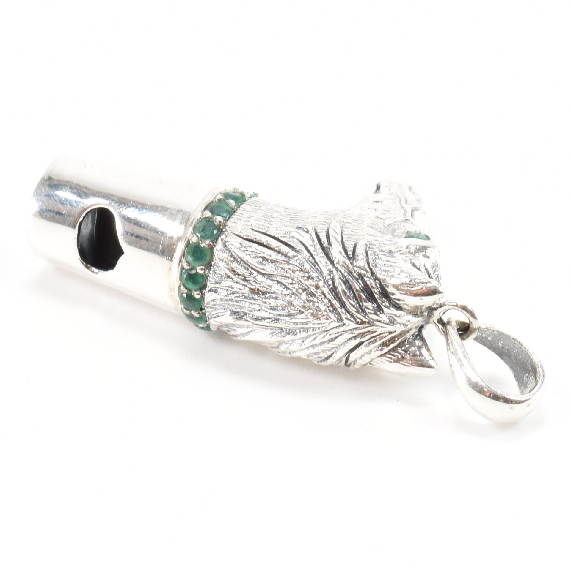STERLING SILVER HORSES HEAD WHISTLE WITH GREEN STONE DETAILING - Image 3 of 3
