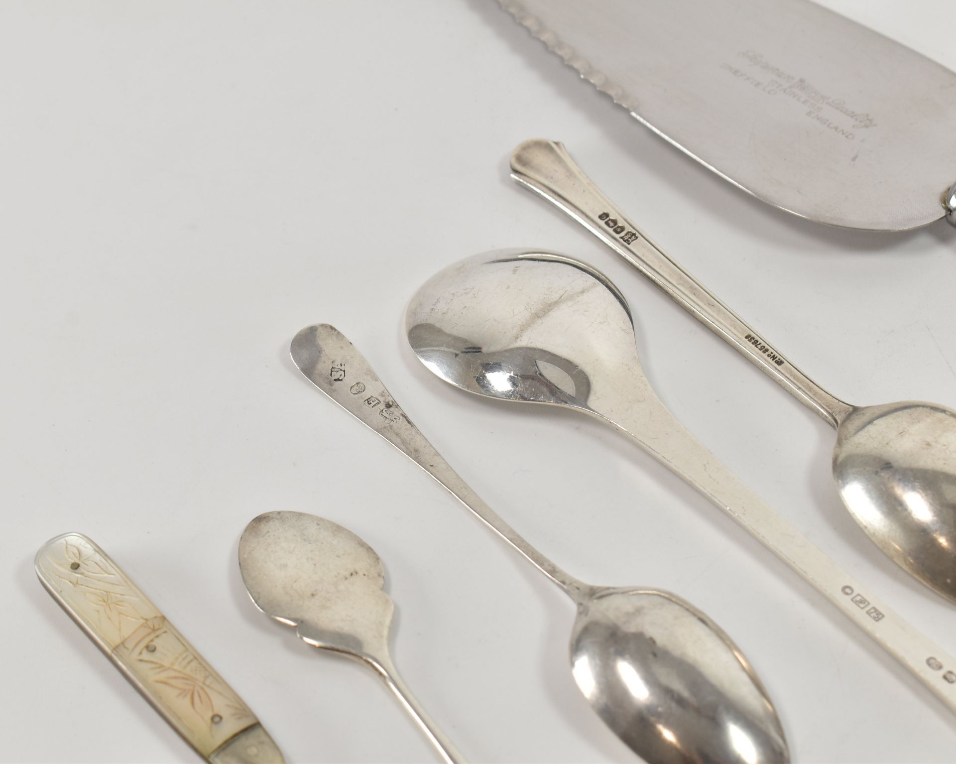 GROUP OF HALLMARKED SILVER TABLE WARE - Image 8 of 10