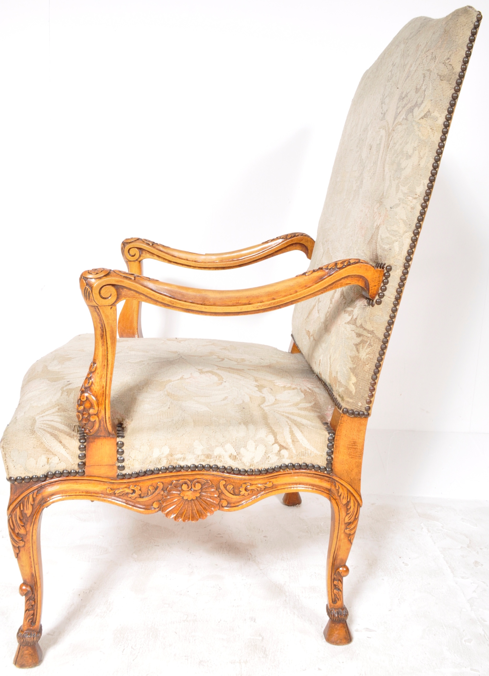 19TH CENTURY FRENCH TAPESTRY ARMCHAIR - Image 7 of 9