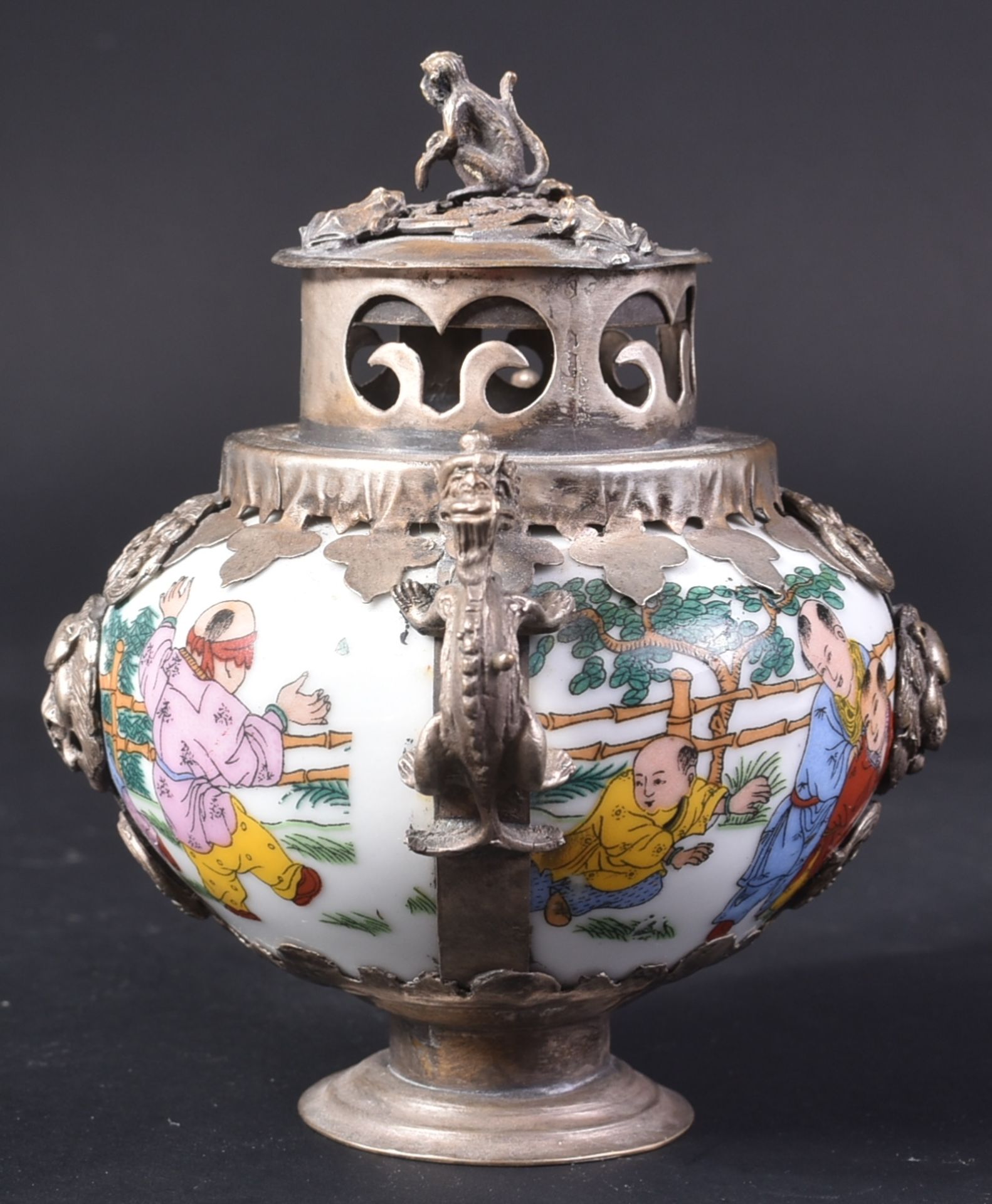 20TH CENTURY CHINESE WHITE METAL MOUNTED INCENSE BURNER - Image 4 of 8