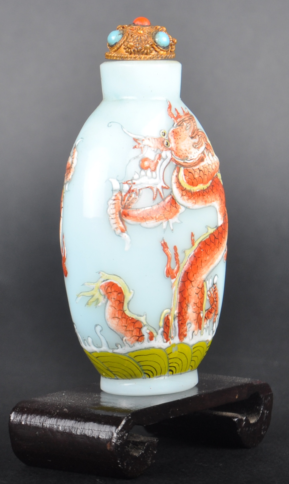 EARLY 20TH CENTURY CHINESE DRAGON SNUFF BOTTLE - Image 2 of 7