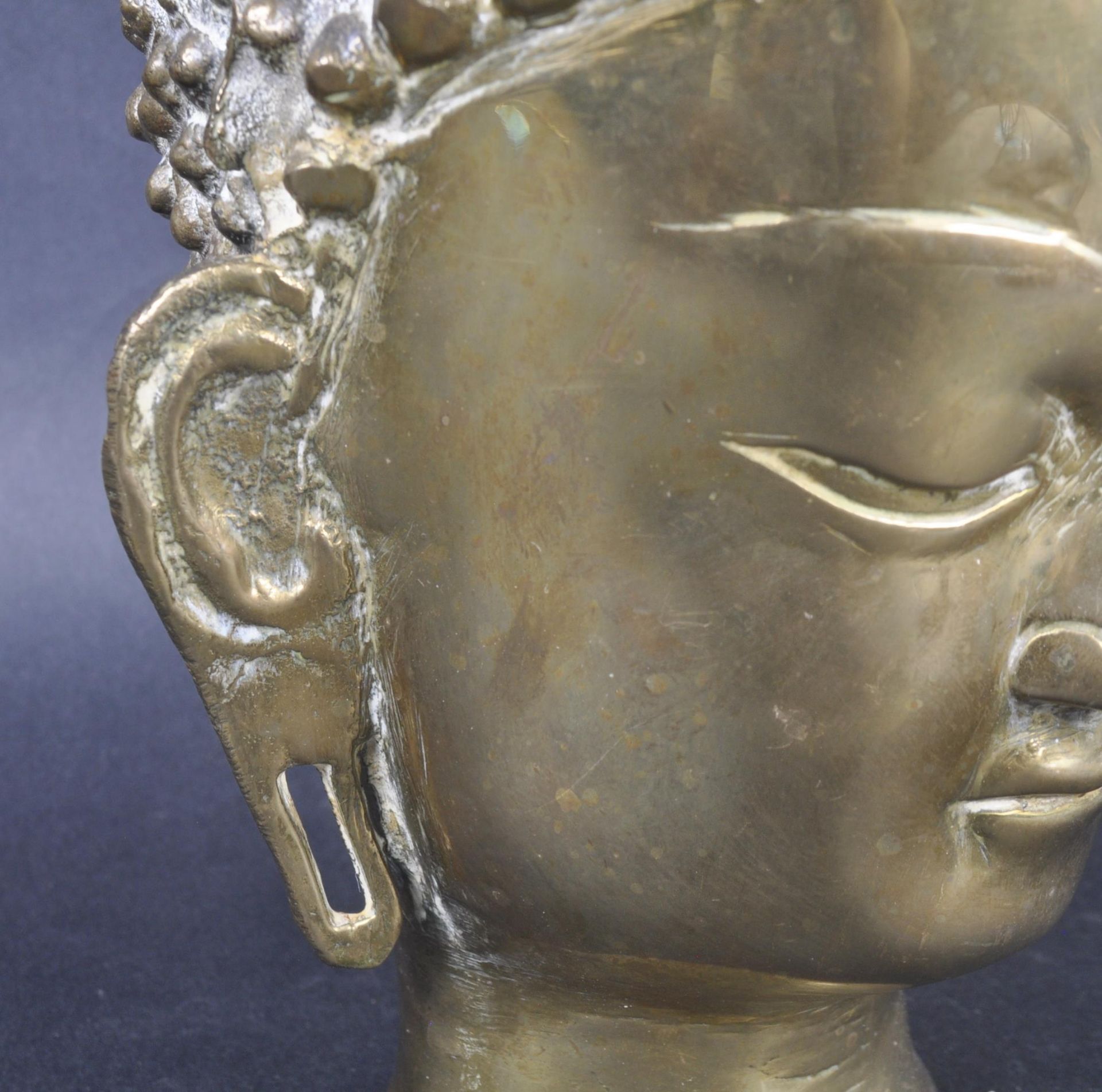 EARLY 20TH CENTURY CHINESE BUDDHA HEAD - Bild 7 aus 8