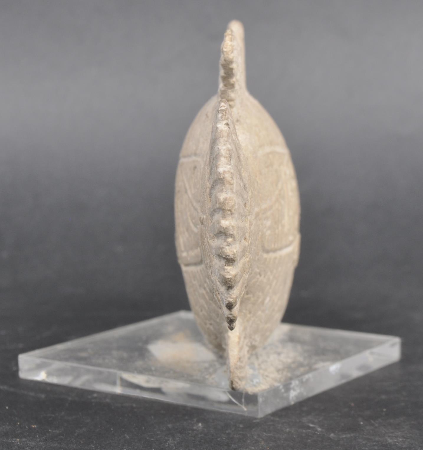 19TH CENTURY EGYPTIAN GRAND TOUR FISH FIGURE - Bild 2 aus 7