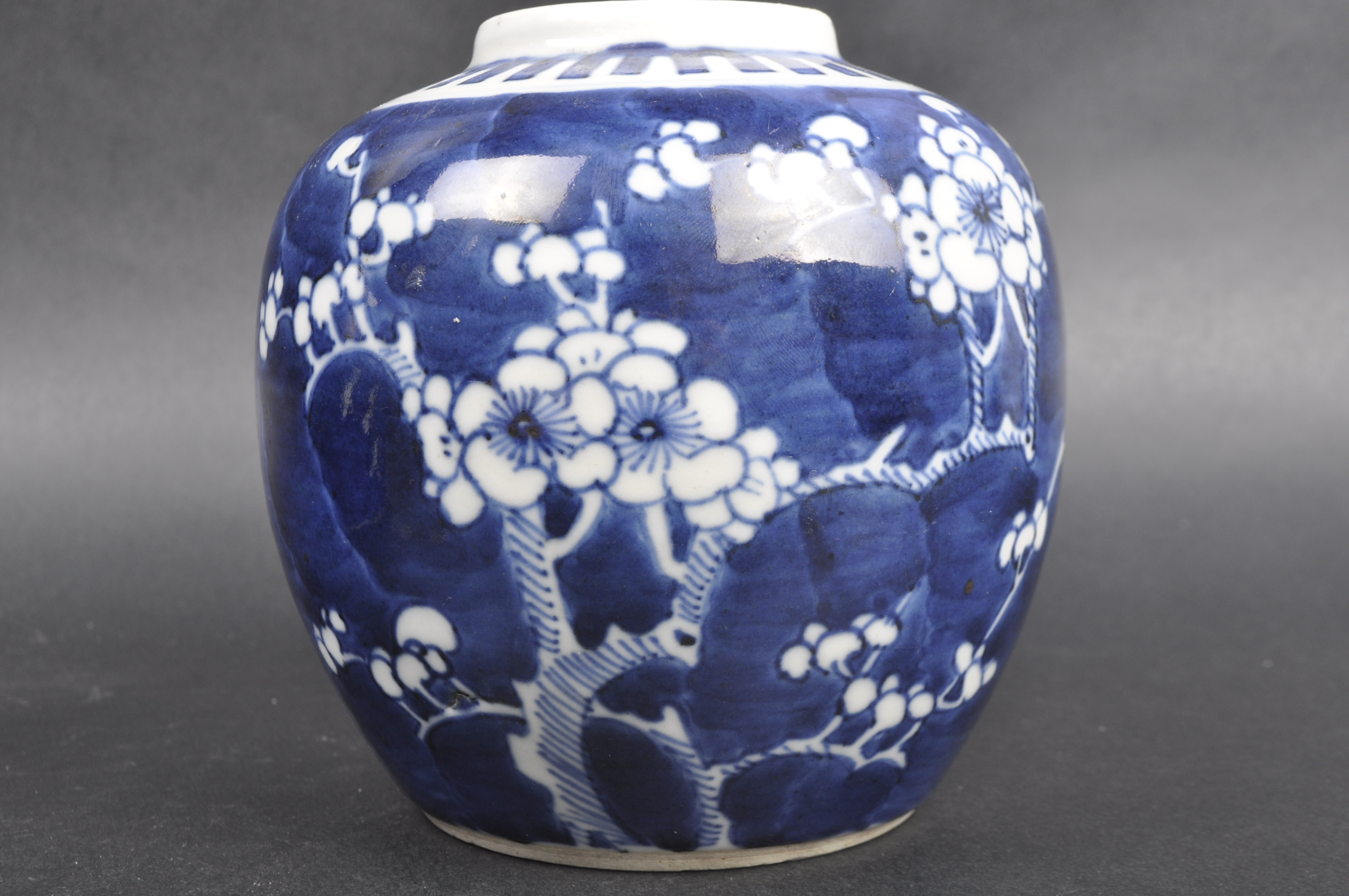 GRADUATING PAIR OF CHINESE PRUNUS GINGER JARS - Image 3 of 8