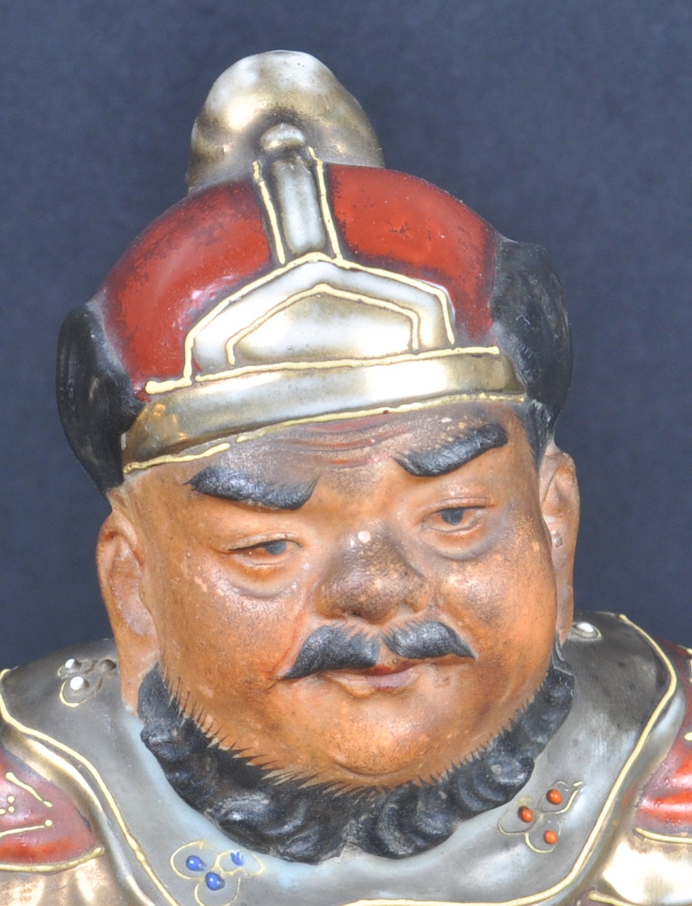 JAPANESE GILDED PORCELAIN SATSUMA FIGURINE GROUP - Image 6 of 11