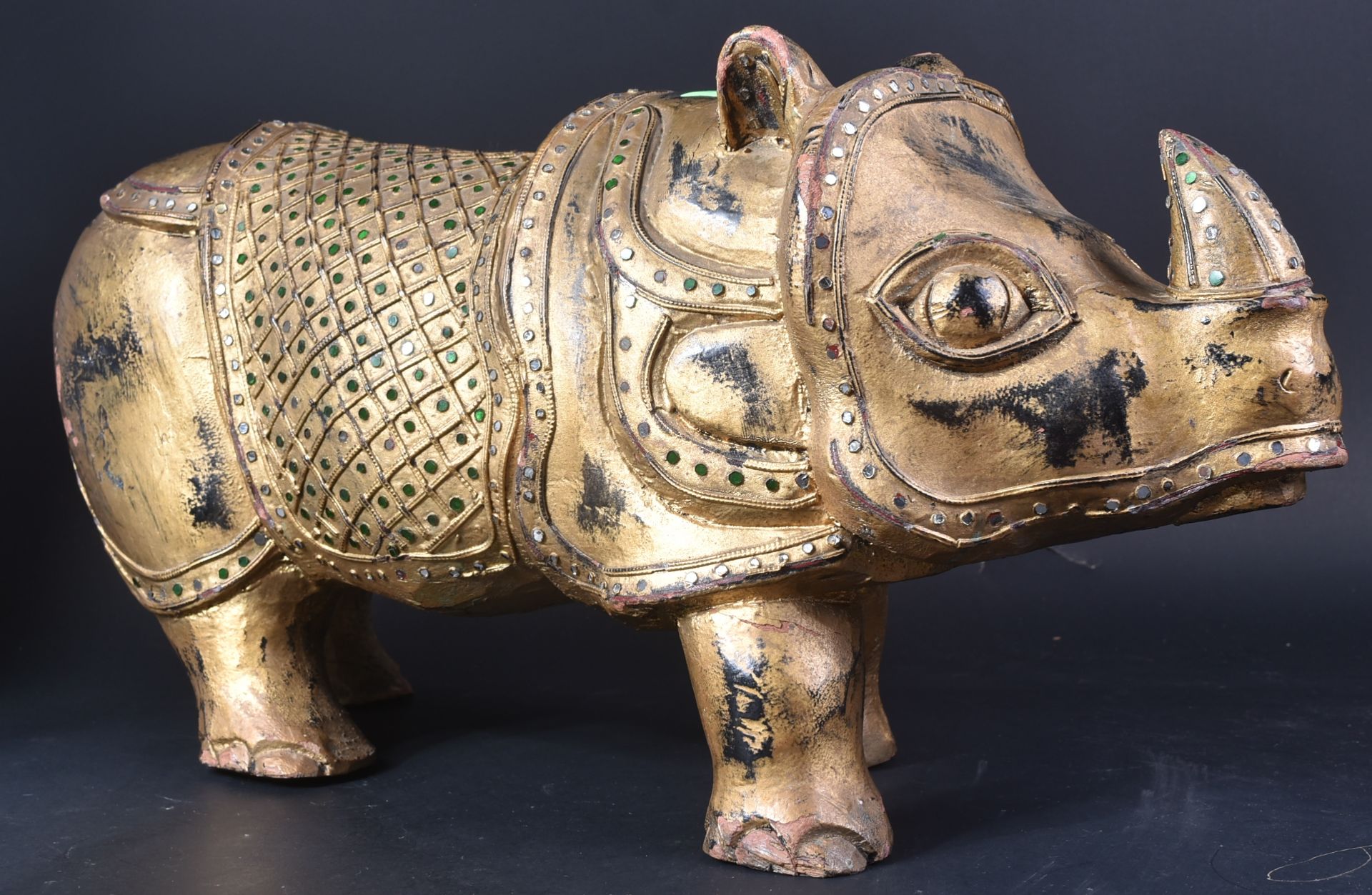 20TH CENTURY BURMESE CARVED RHINO SET WITH CABOCHONS