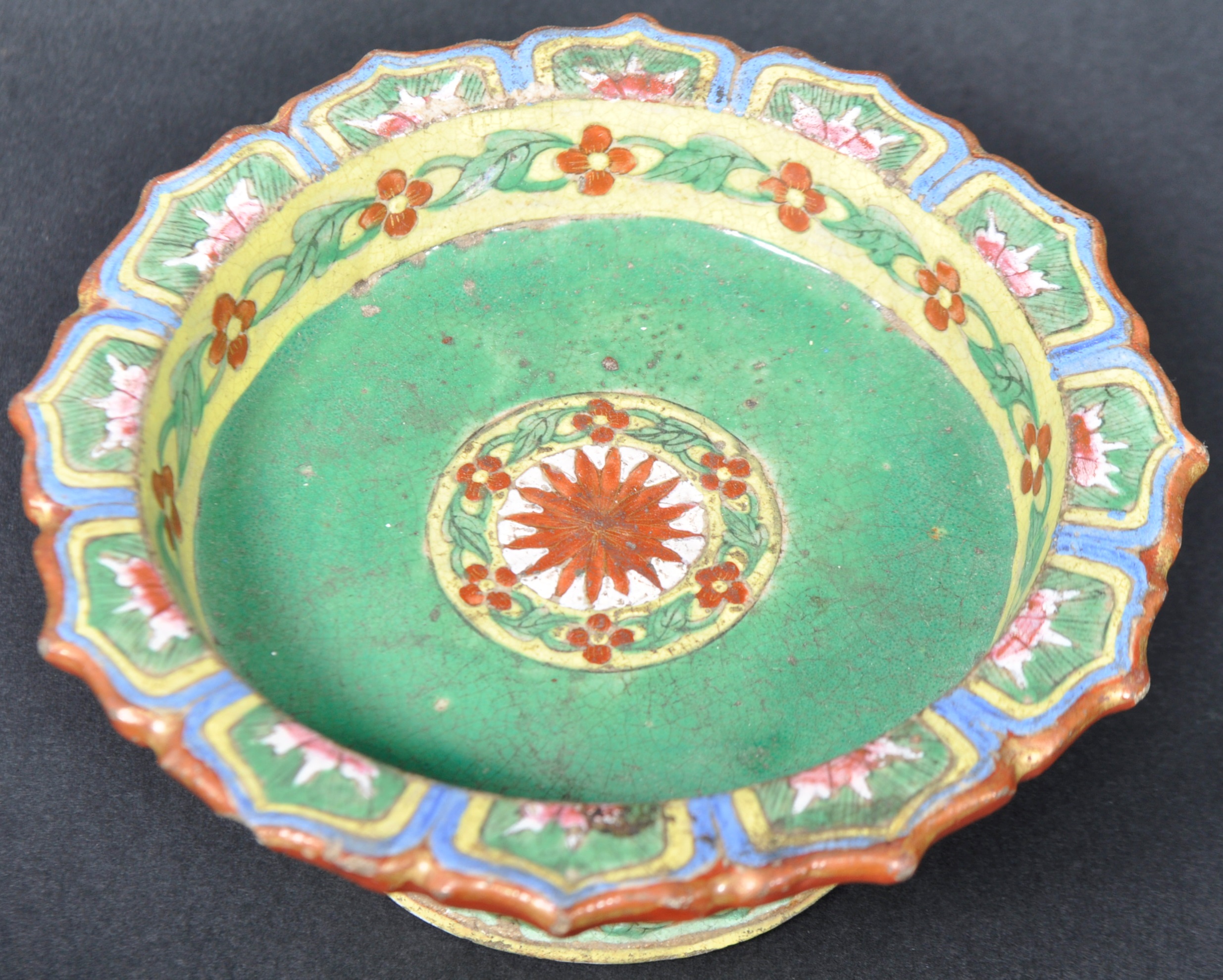EARLY 19TH CENTURY CHINESE BENCHARONG TAZZA - Image 3 of 8