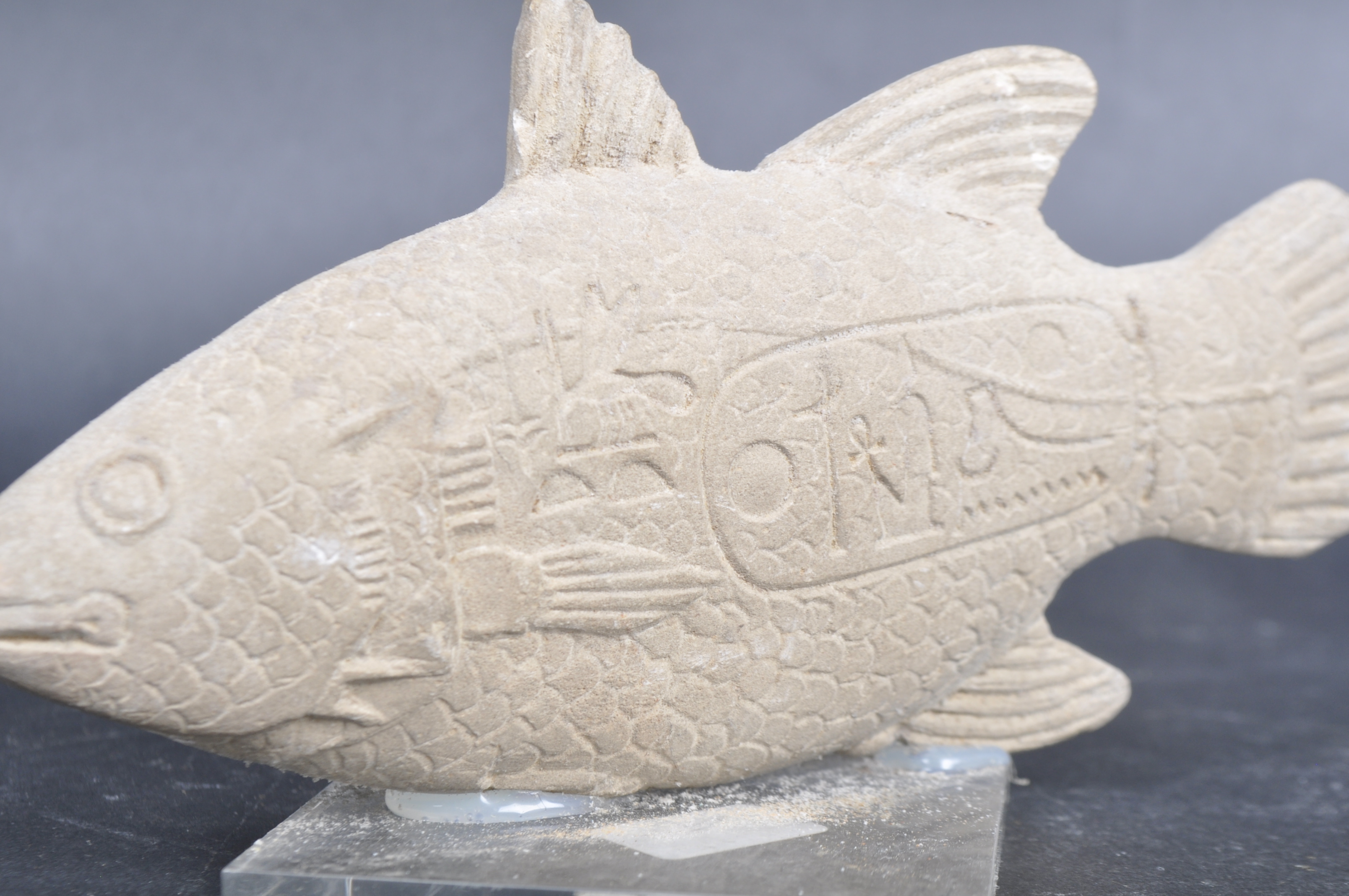 19TH CENTURY EGYPTIAN GRAND TOUR FISH FIGURE - Bild 5 aus 7