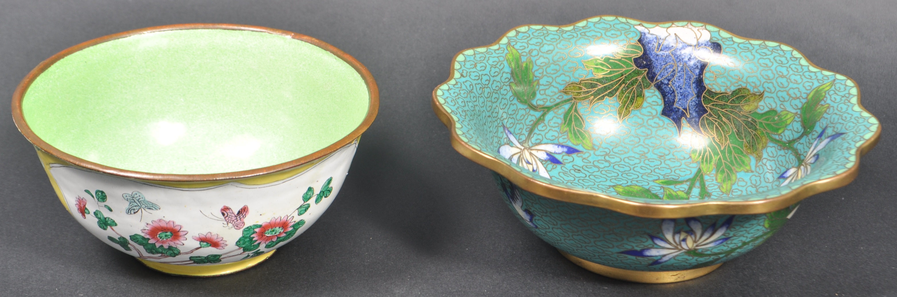 TO EARLY 20TH CENTURY CHINESE CLOISONNE BOWLS - Image 6 of 8