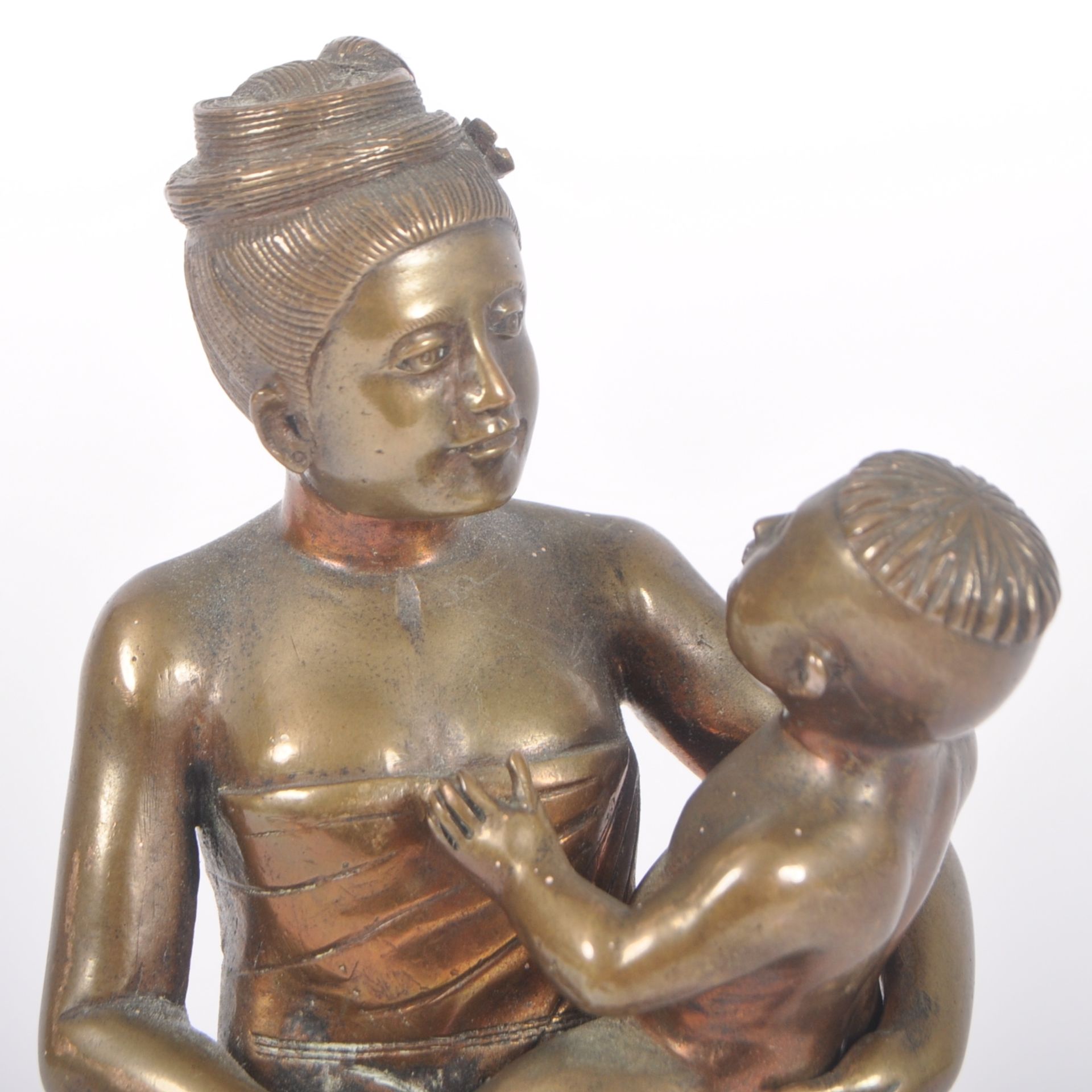 PAIR OF BURMESE BRONZE FIGURINES BY MAUNG HPO HLA - Image 13 of 13