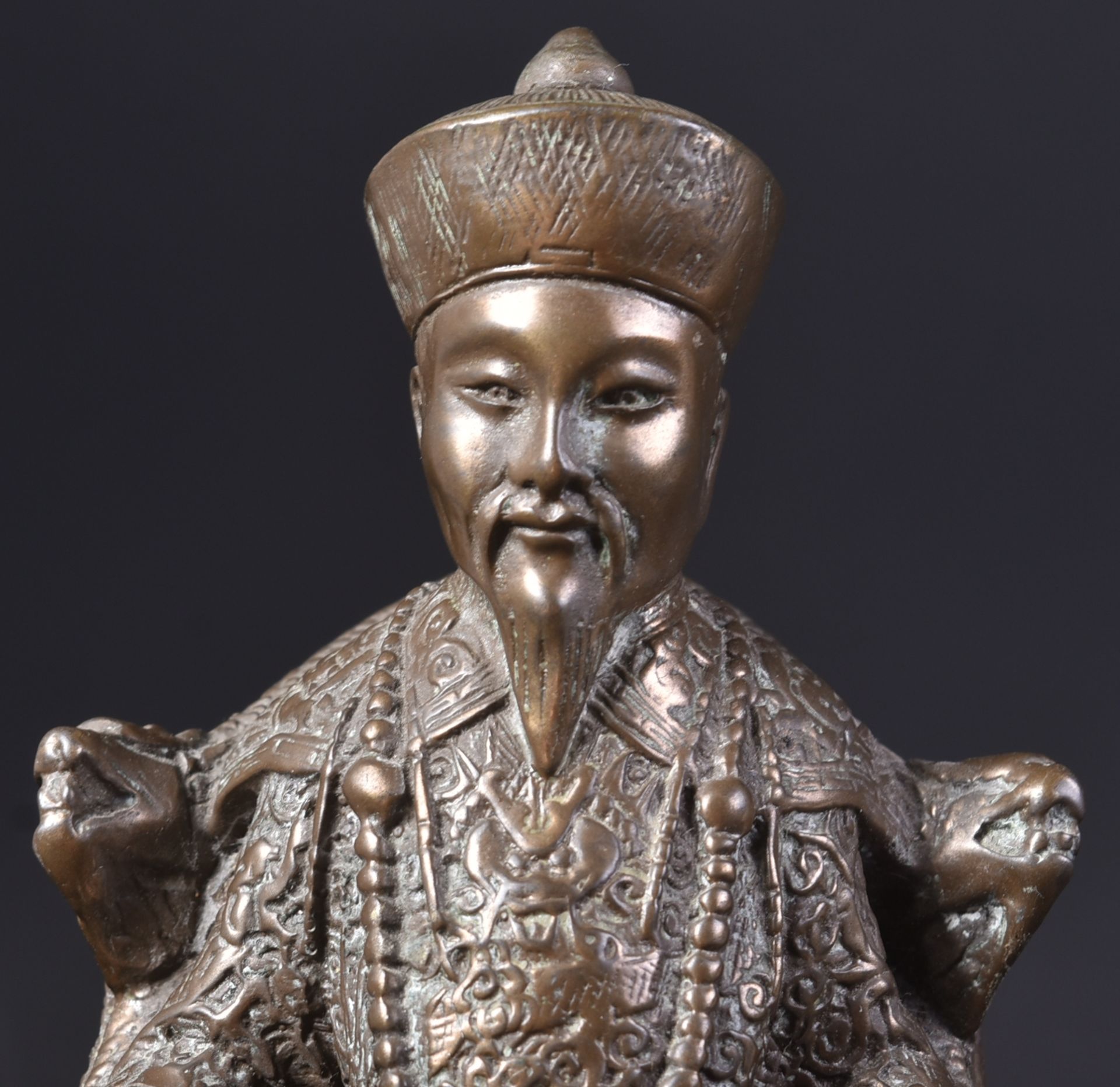 20TH CENTURY CHINESE EMPEROR FIGURINE - Image 6 of 6