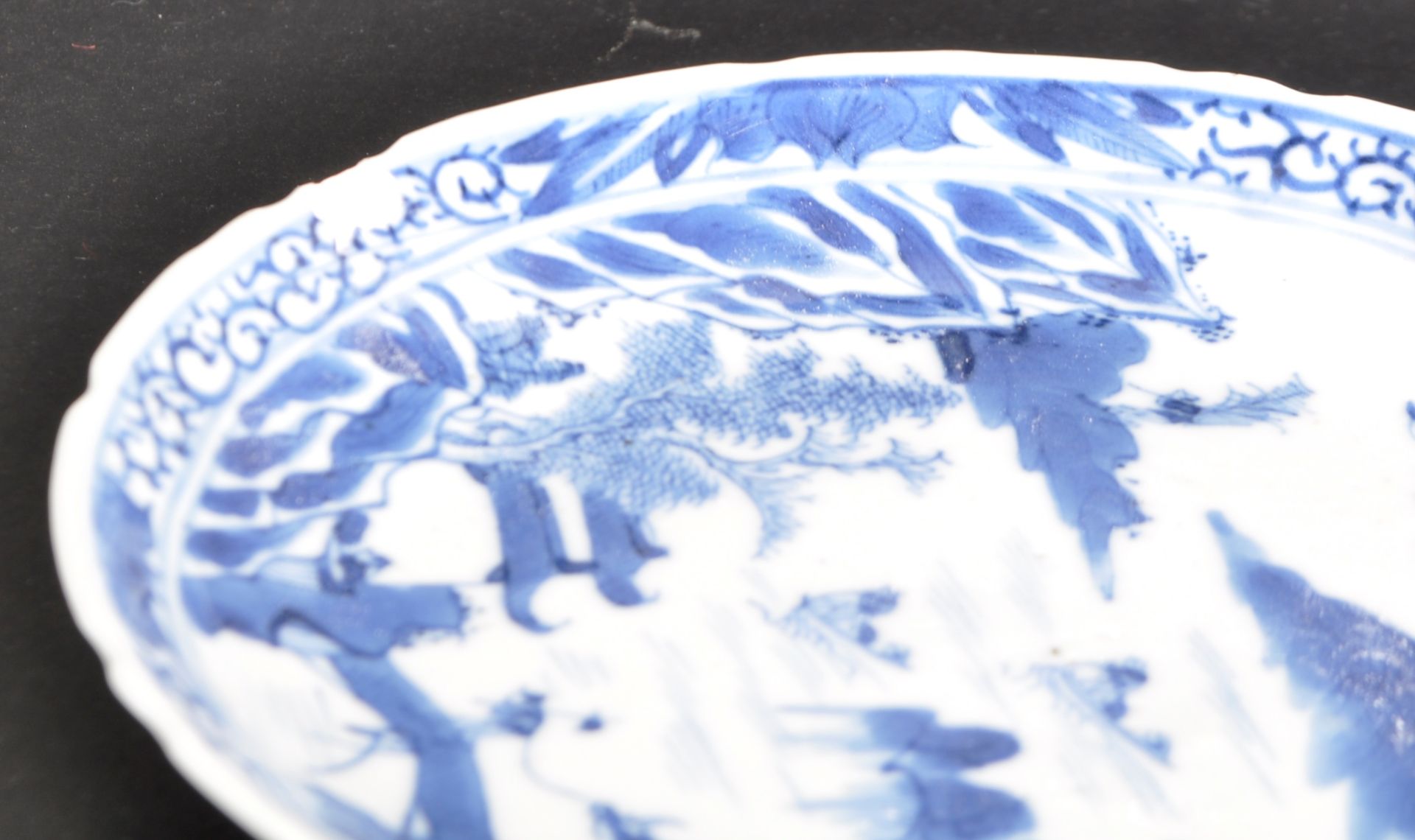 PAIR OF 18TH CENTURY CHINESE PORCELAIN PLATES - Bild 4 aus 5