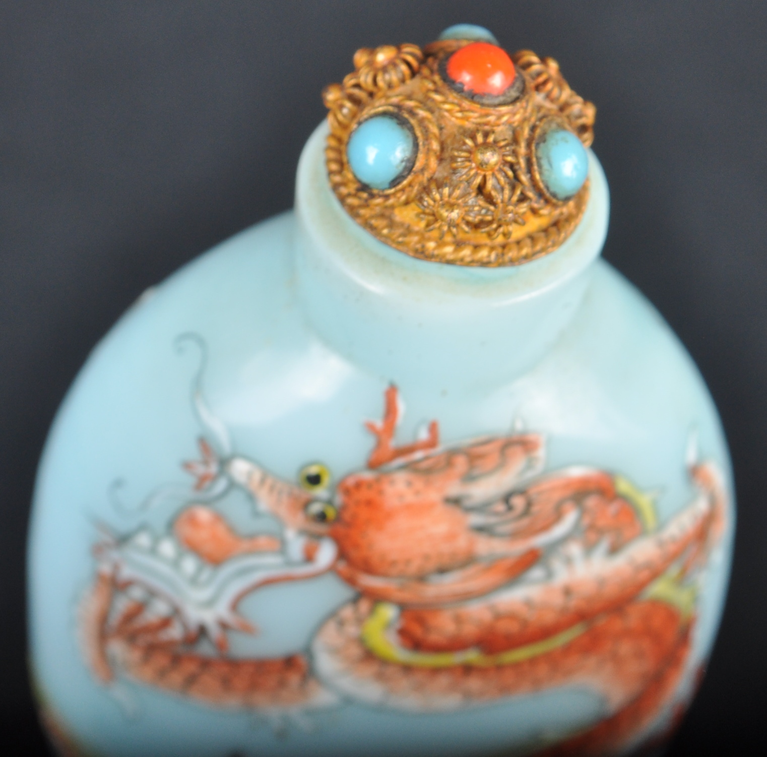EARLY 20TH CENTURY CHINESE DRAGON SNUFF BOTTLE - Image 5 of 7