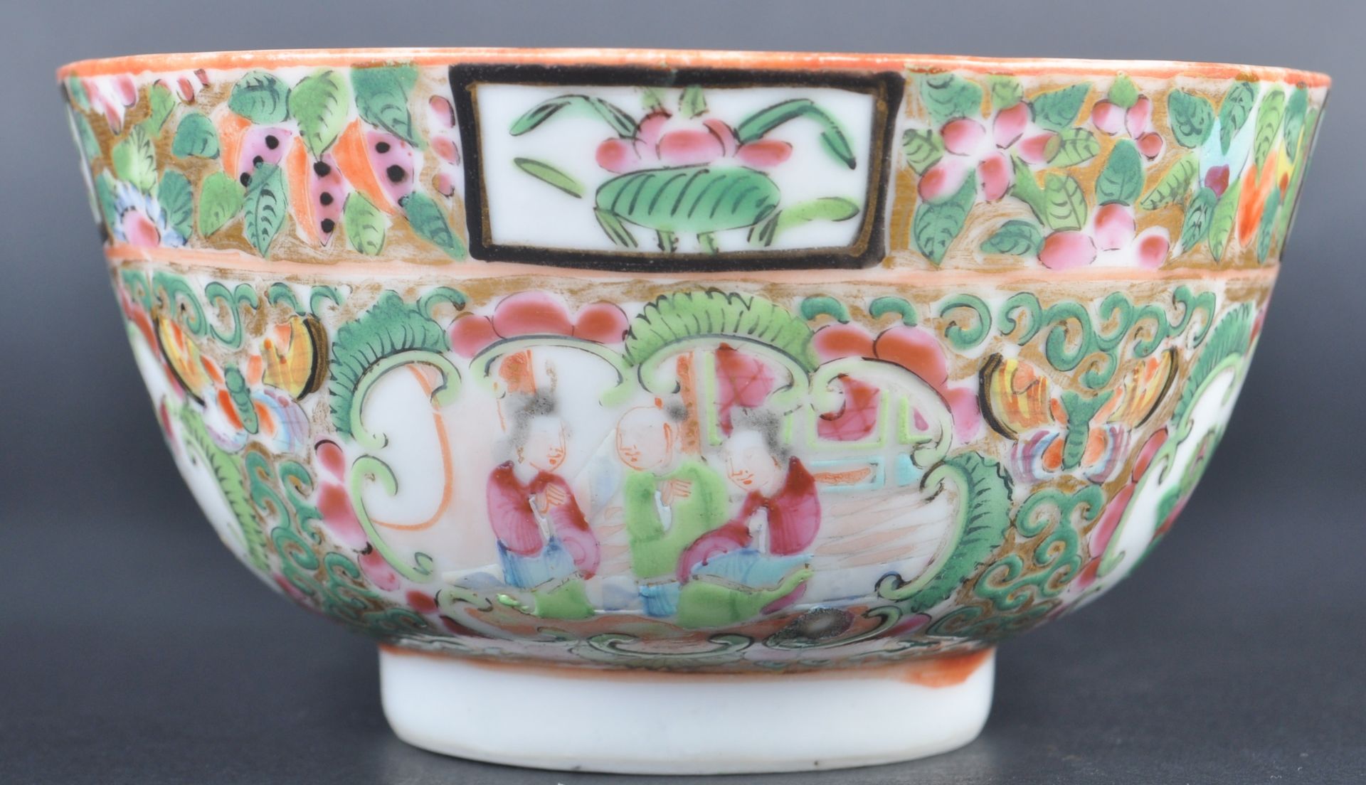 19TH CENTURY CHINESE CANTONESE PORCELAIN BOWL - Image 2 of 5