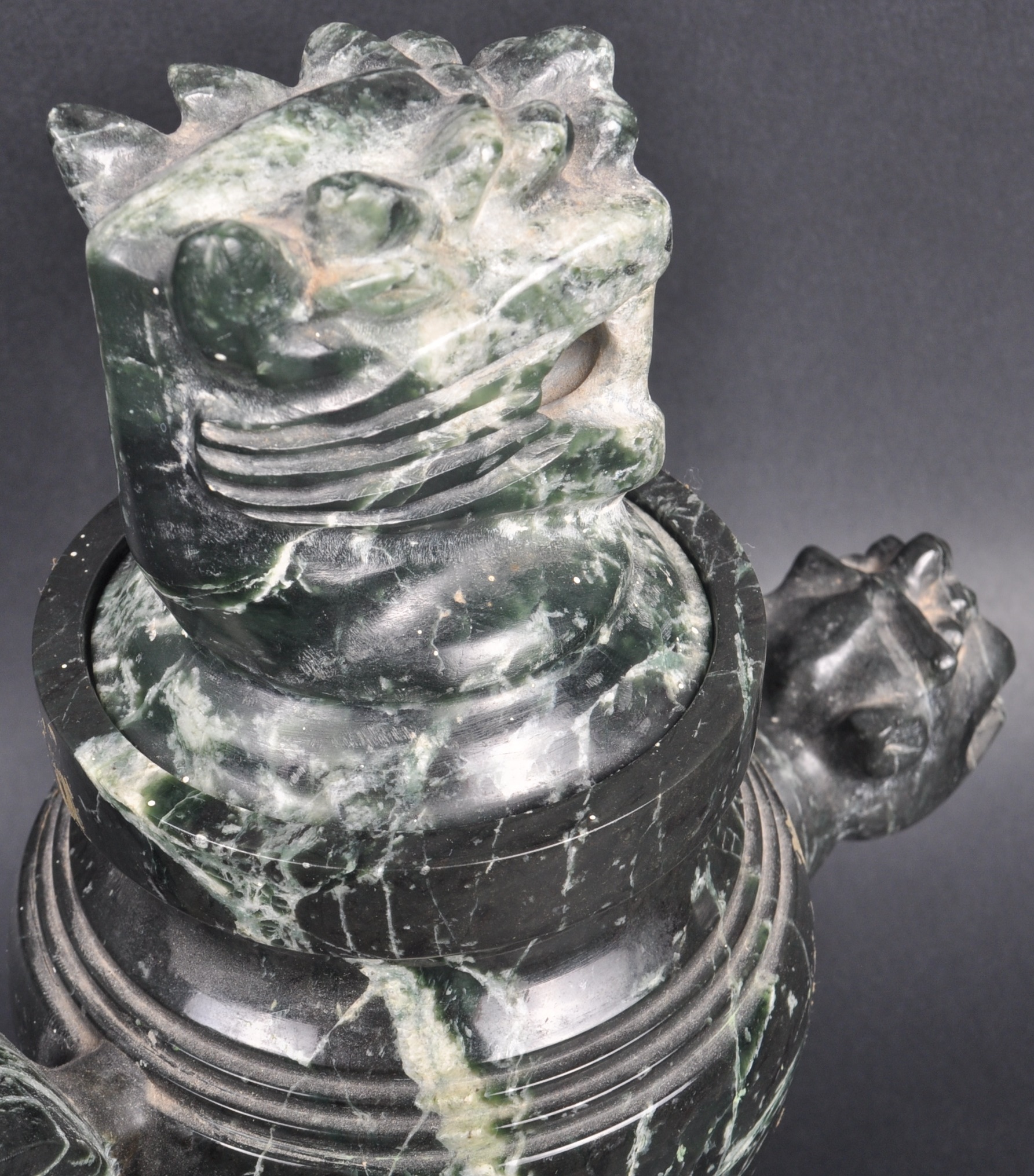 20TH CENTURY CHINESE CARVED HARDSTONE CENSER - Image 3 of 8