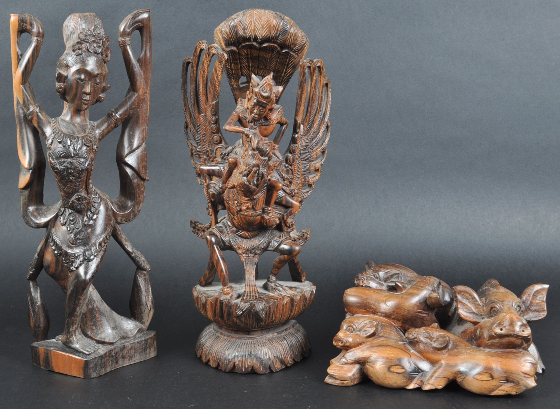 COLLECTION OF 20TH CENTURY CARVINGS - Bild 2 aus 12