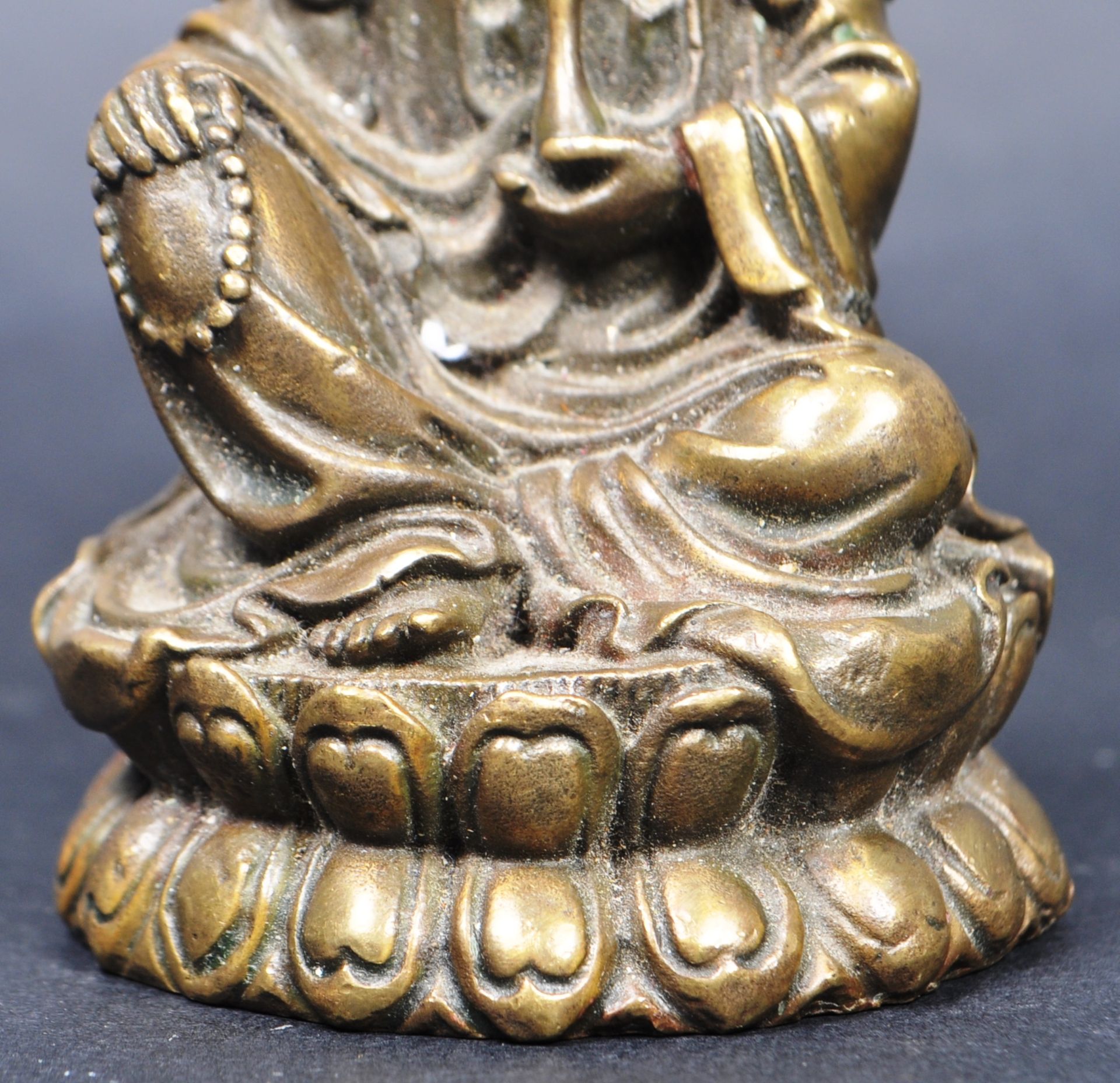 CHINESE REPUBLIC PERIOD BRONZE OF GUANYIN - Image 4 of 8