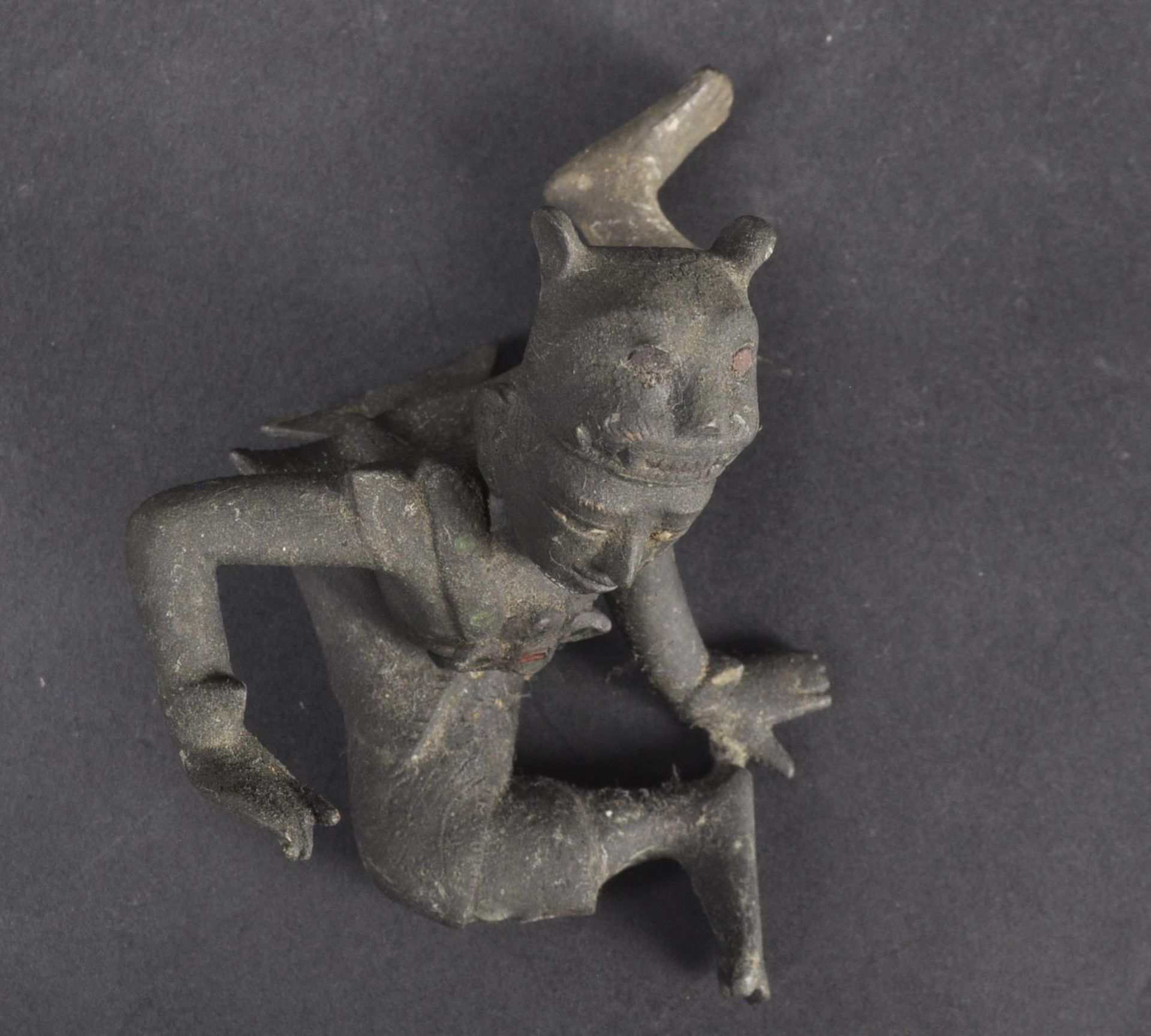 EARLY 20TH CENTURY INDIAN BRONZE FIGURINE - Image 5 of 8