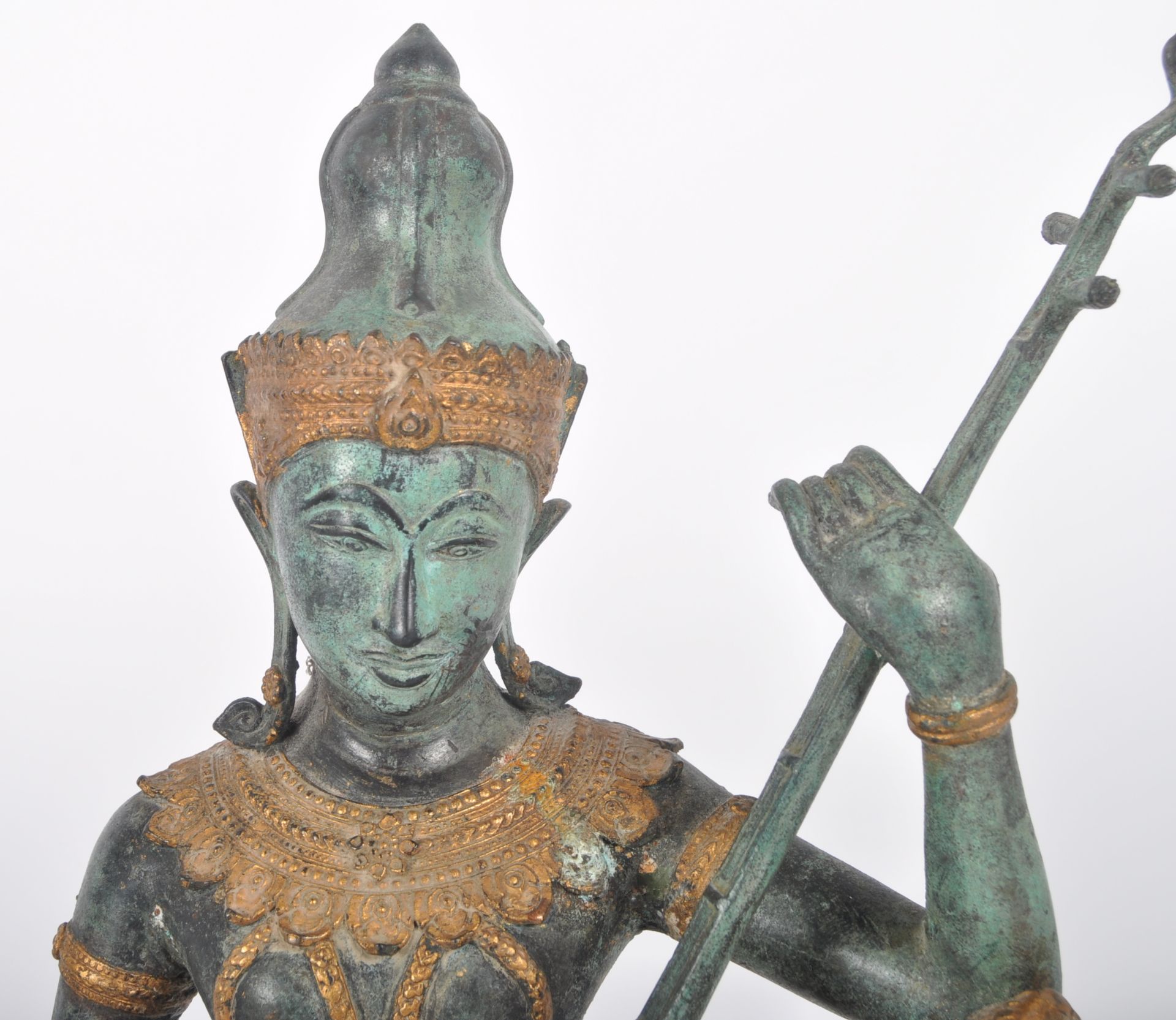 BRONZE FIGUREINE OF THE INDIAN DEITY SARASWATI - Image 2 of 10