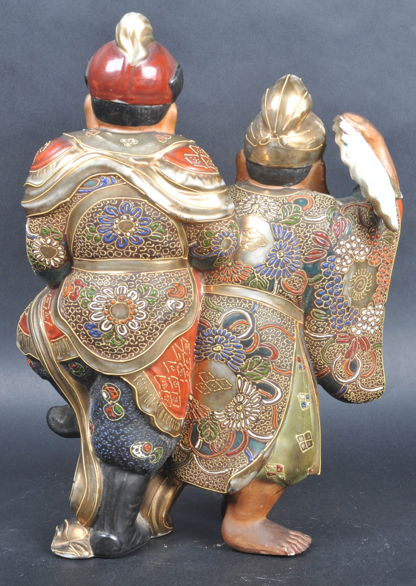 JAPANESE GILDED PORCELAIN SATSUMA FIGURINE GROUP - Image 3 of 11