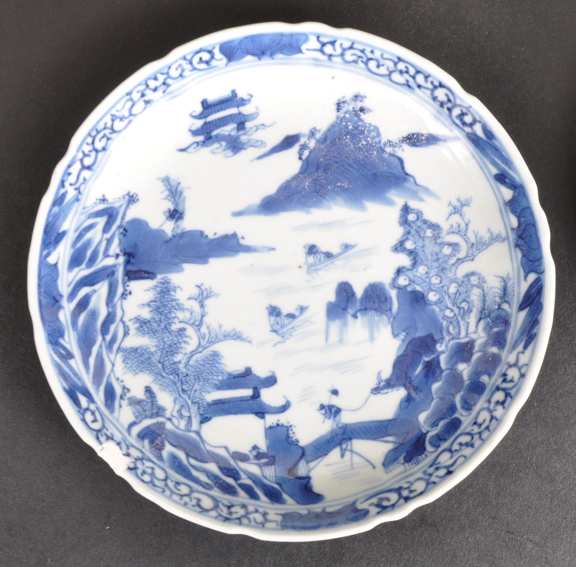 PAIR OF 18TH CENTURY CHINESE PORCELAIN PLATES - Bild 2 aus 5