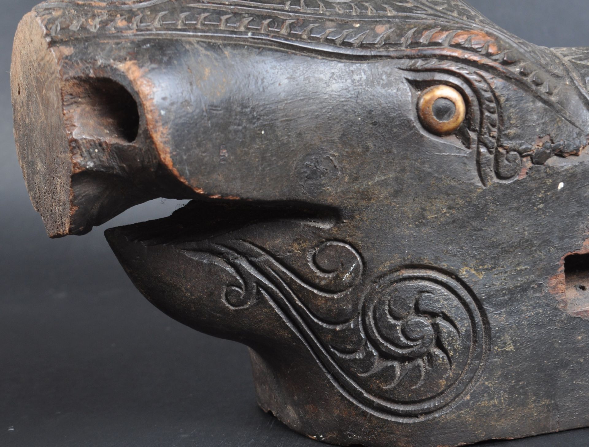PAIR OF EARLY 20TH CENTURY CARVED INDIAN ELEPHANT HEADS - Image 7 of 7