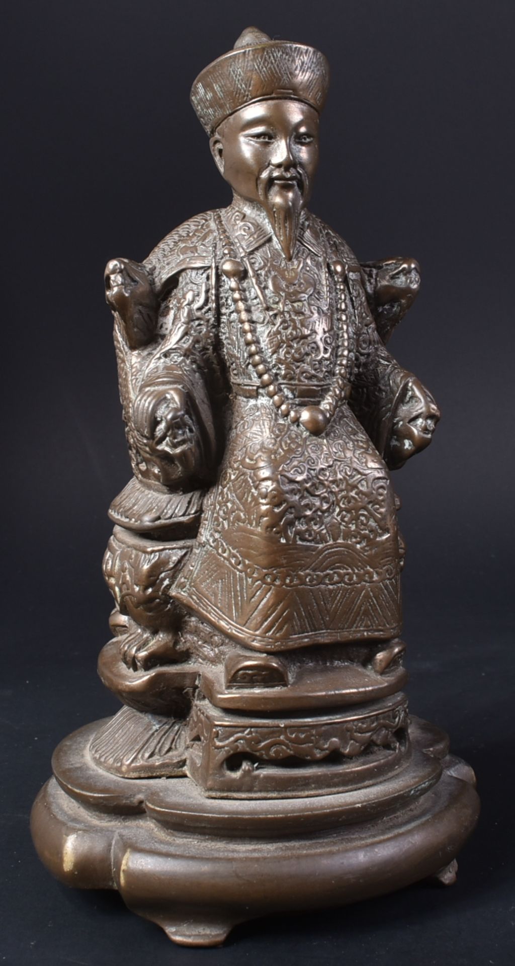 20TH CENTURY CHINESE EMPEROR FIGURINE