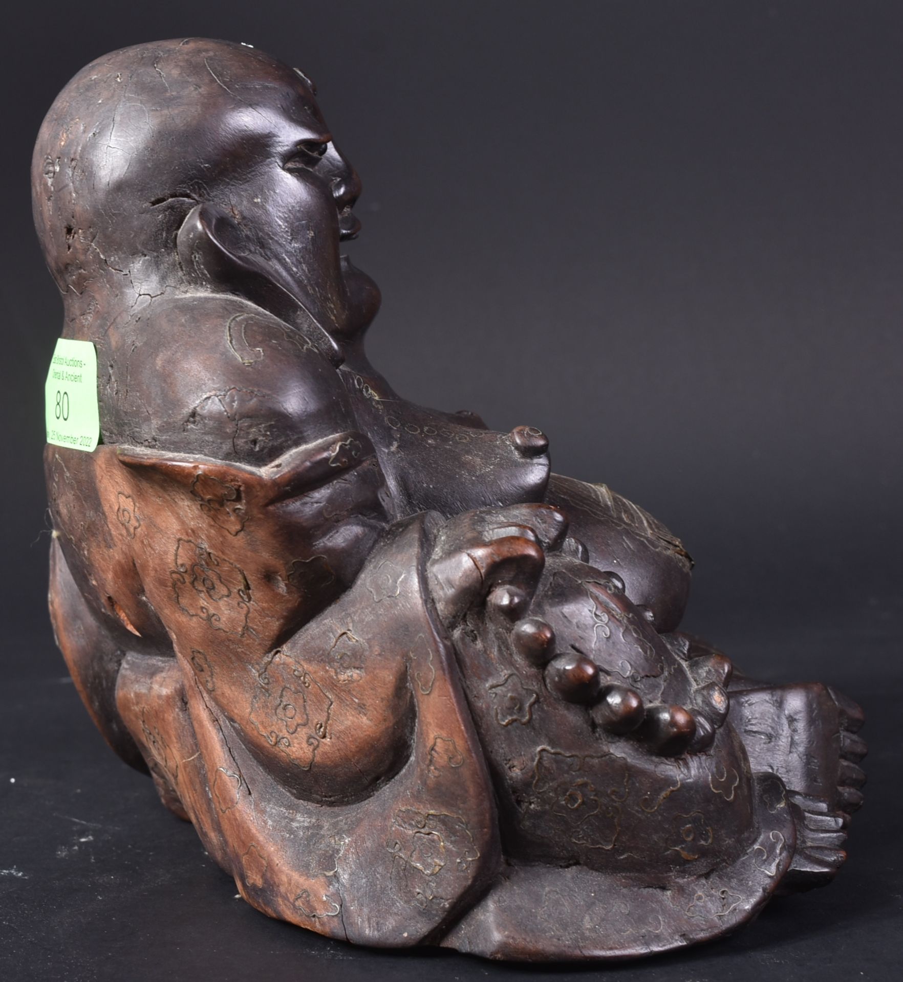 EARLY 20TH CENTURY CHINESE HARDWOOD FIGURE OF BUDDHA - Image 4 of 7