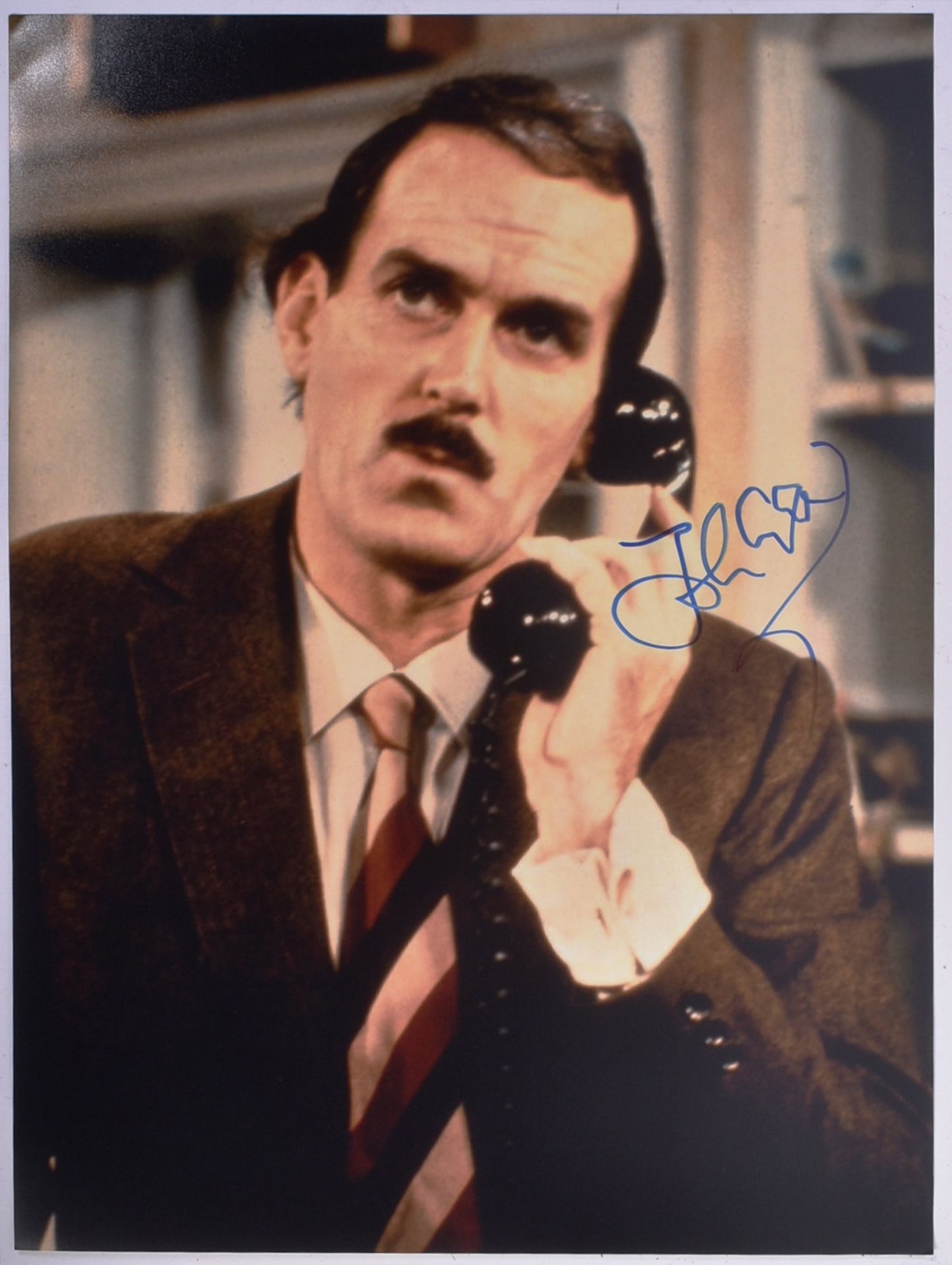FAWLTY TOWERS - JOHN CLEESE - 16X12" LARGE AUTOGRAPHED PHOTO