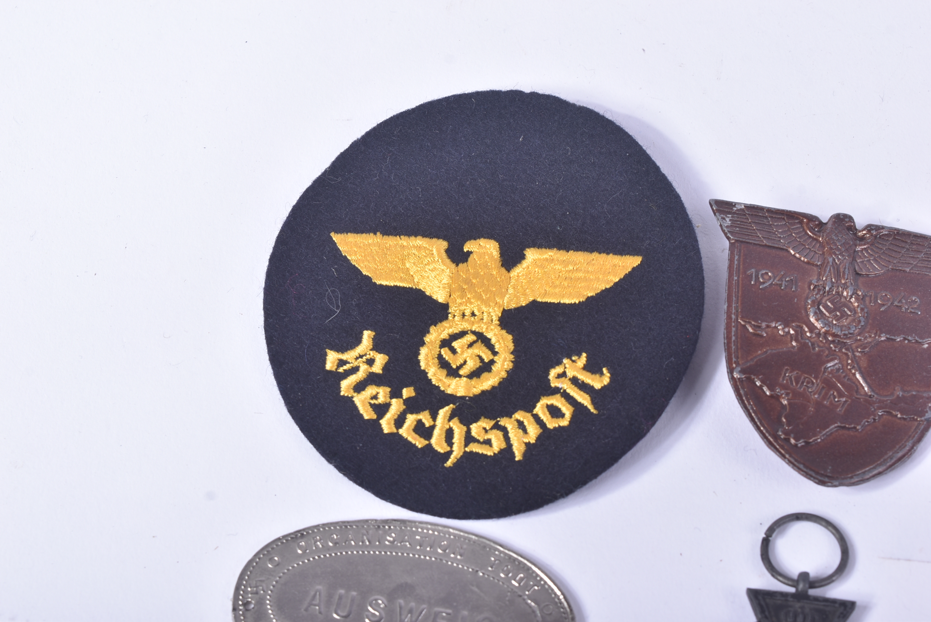 COLLECTION OF GERMAN THIRD REICH MEDALS / BADGES - Image 5 of 10