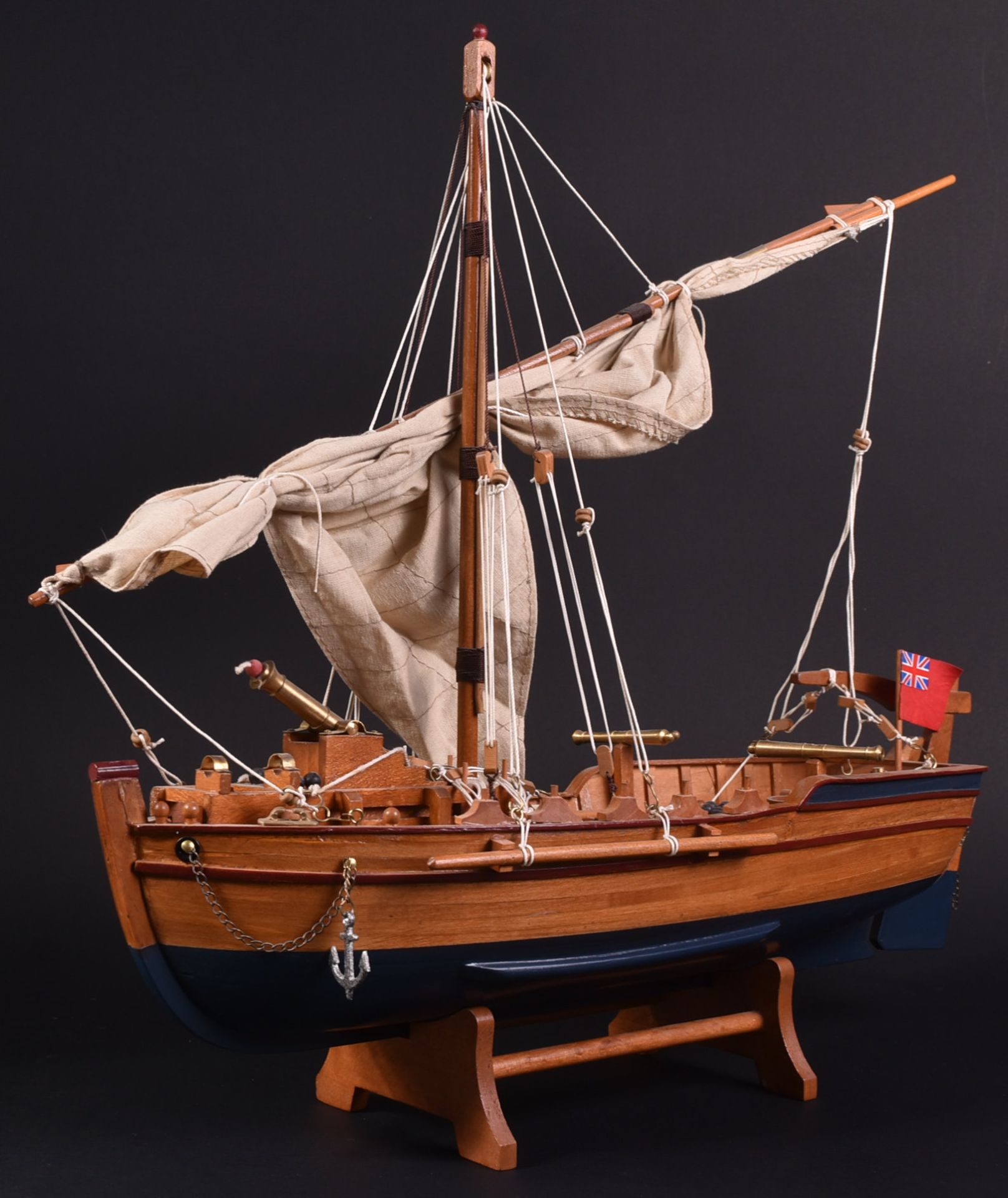 MUSEUM QUALITY MODEL BOAT COLLECTION – SMALL SAILING BOAT - Bild 2 aus 12