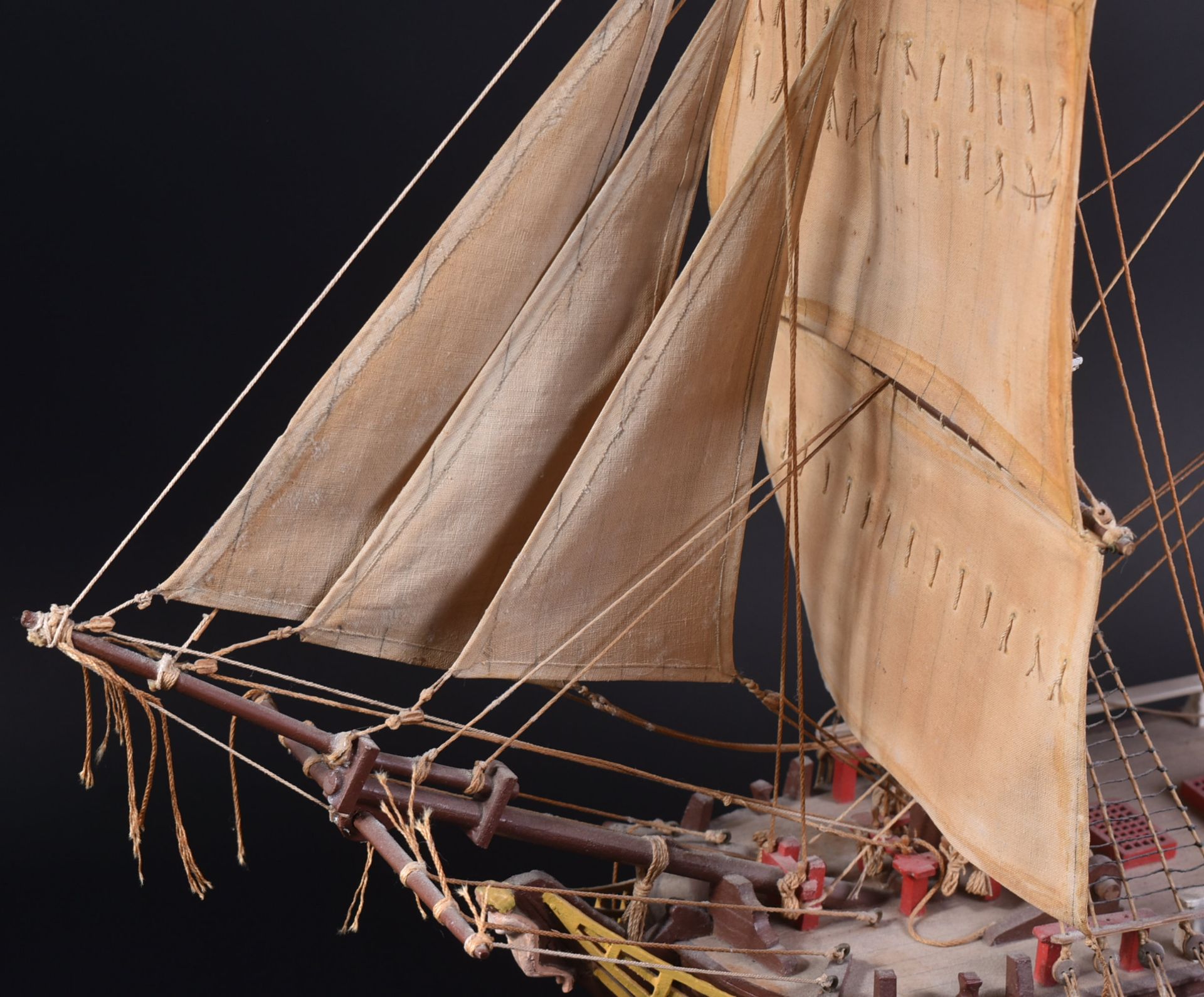 MUSEUM QUALITY MODEL BOAT COLLECTION – RMS TITANIC - Image 3 of 12