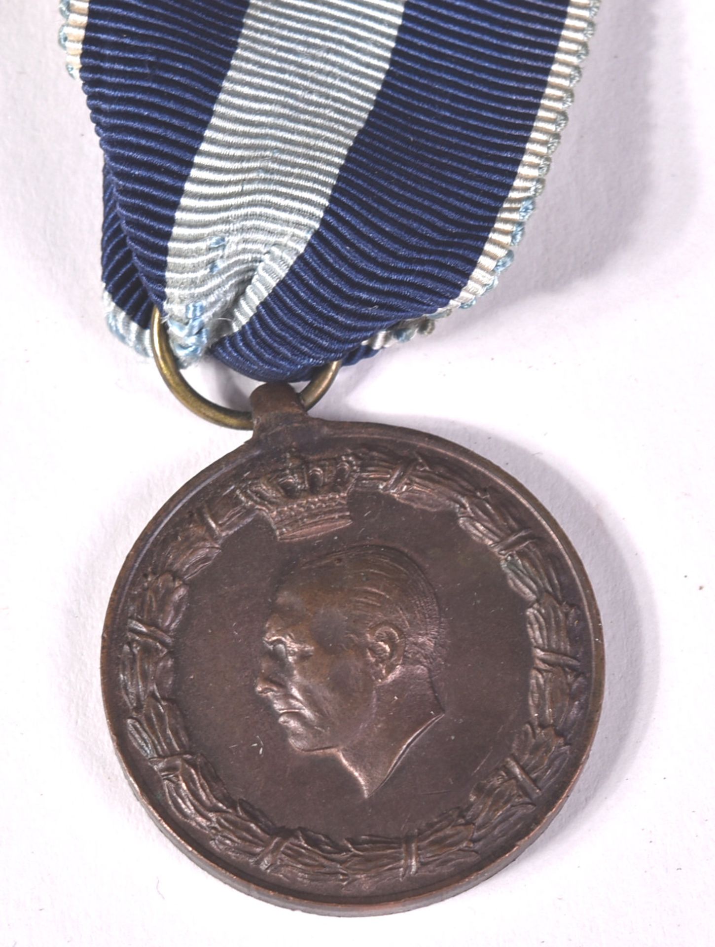 TWO SECOND WORLD WAR GREEK MEDALS - Bild 8 aus 10