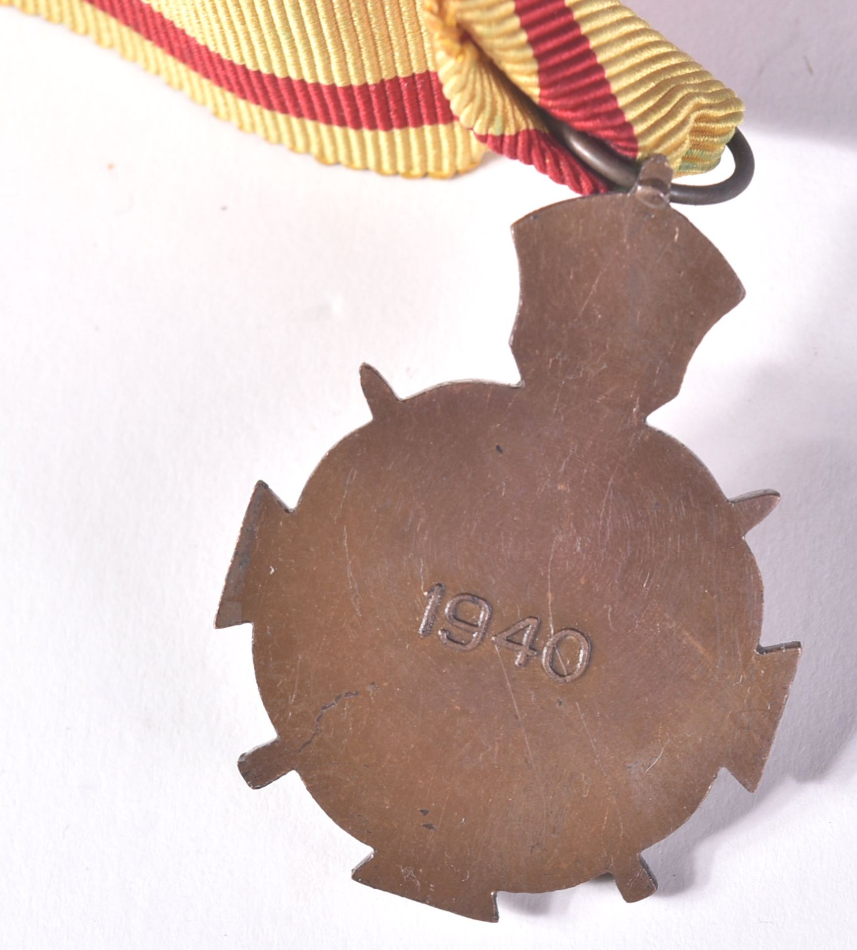 TWO SECOND WORLD WAR GREEK MEDALS - Bild 6 aus 10