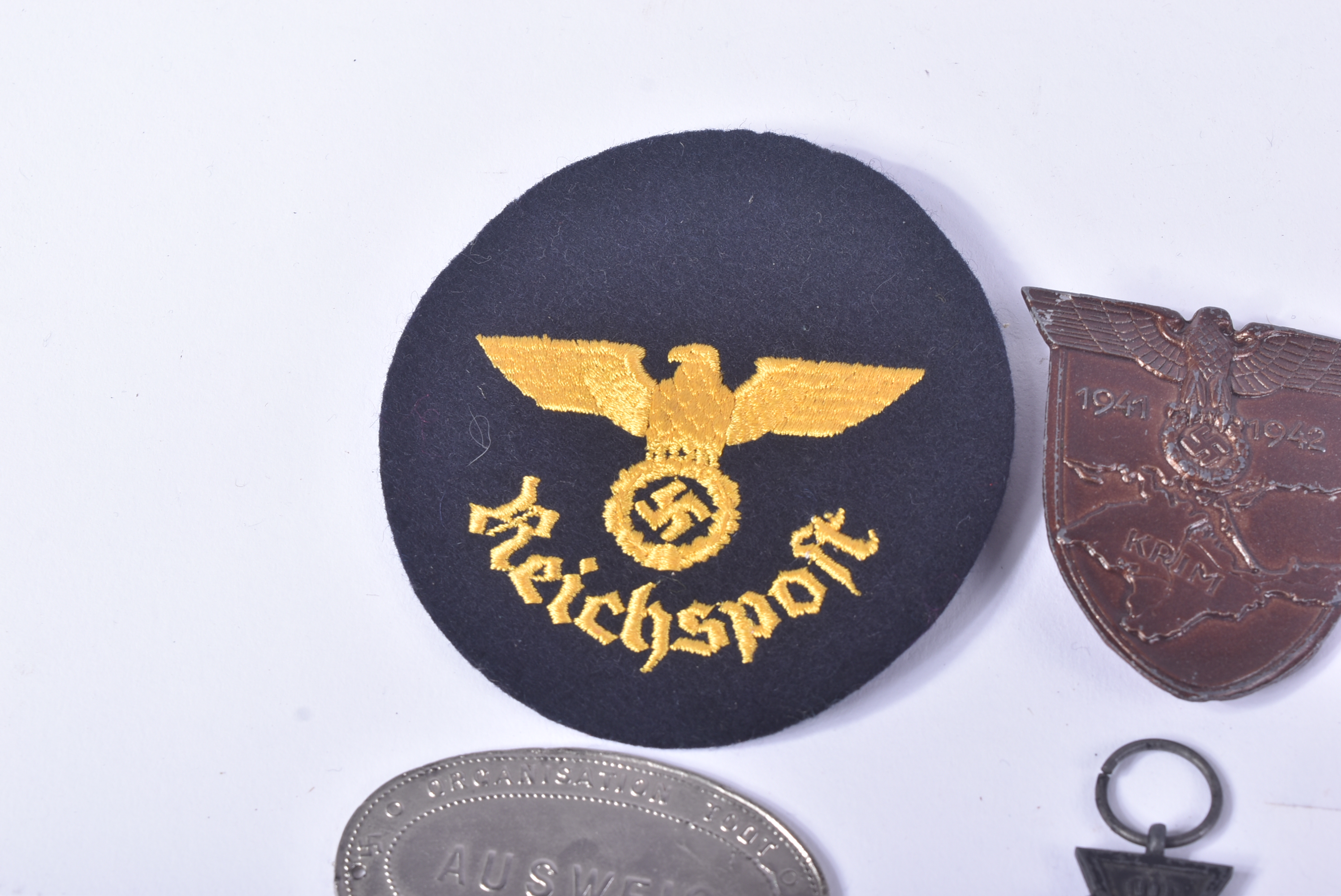 COLLECTION OF GERMAN THIRD REICH MEDALS / BADGES - Image 6 of 10