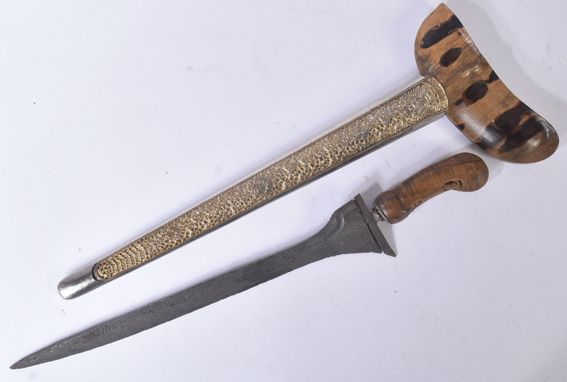 EARLY 20TH CENTURY MALAYAN KRIS DAGGER - Image 2 of 12