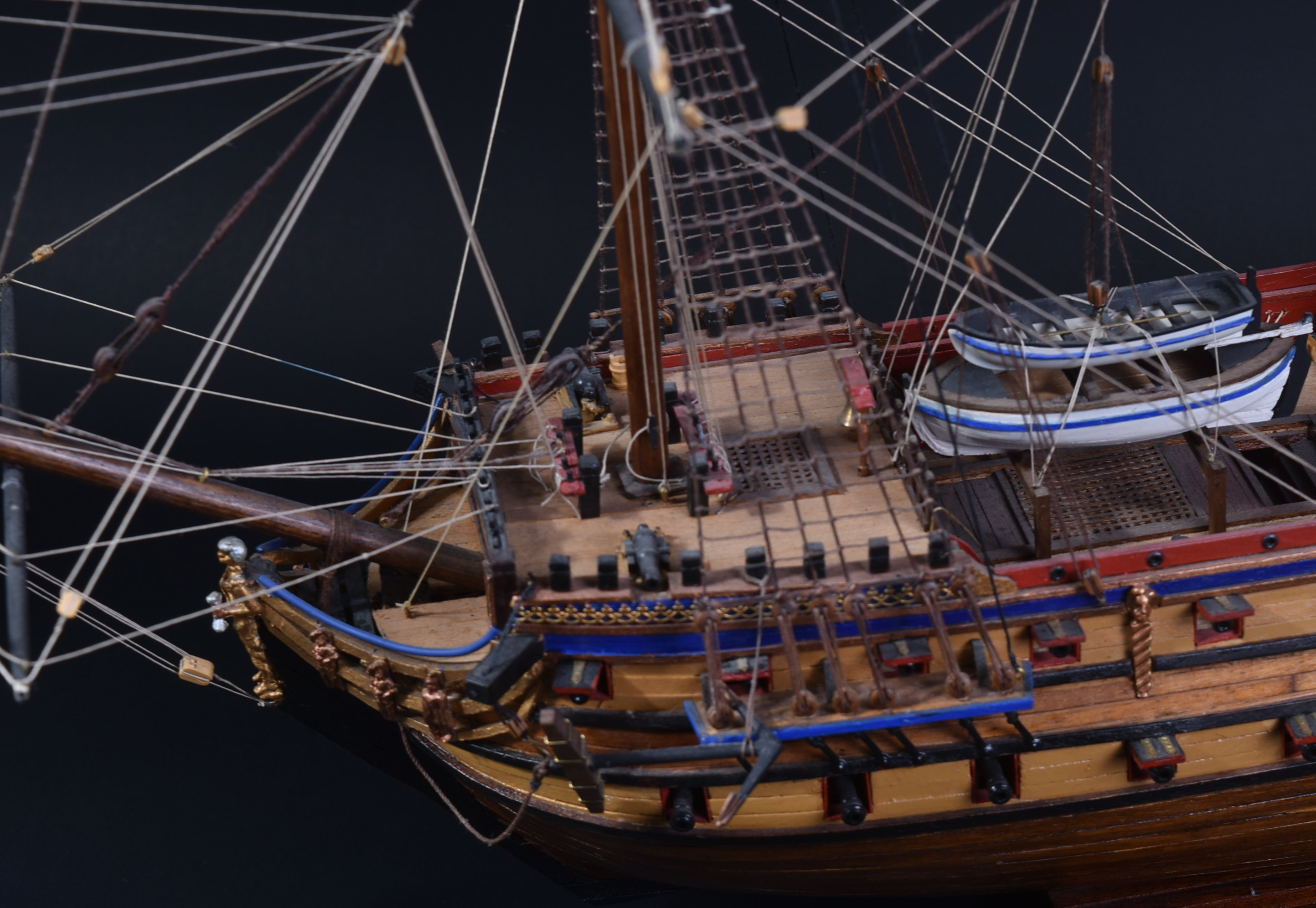 MUSEUM QUALITY MODEL BOAT COLLECTION – HMS NEPTUNE 1700 - Image 4 of 10