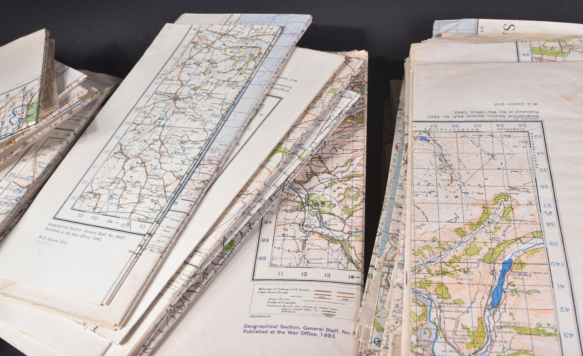 COLLECTION OF BRITISH SECOND WORLD WAR ORDNANCE SURVEY MAPS - Bild 7 aus 12