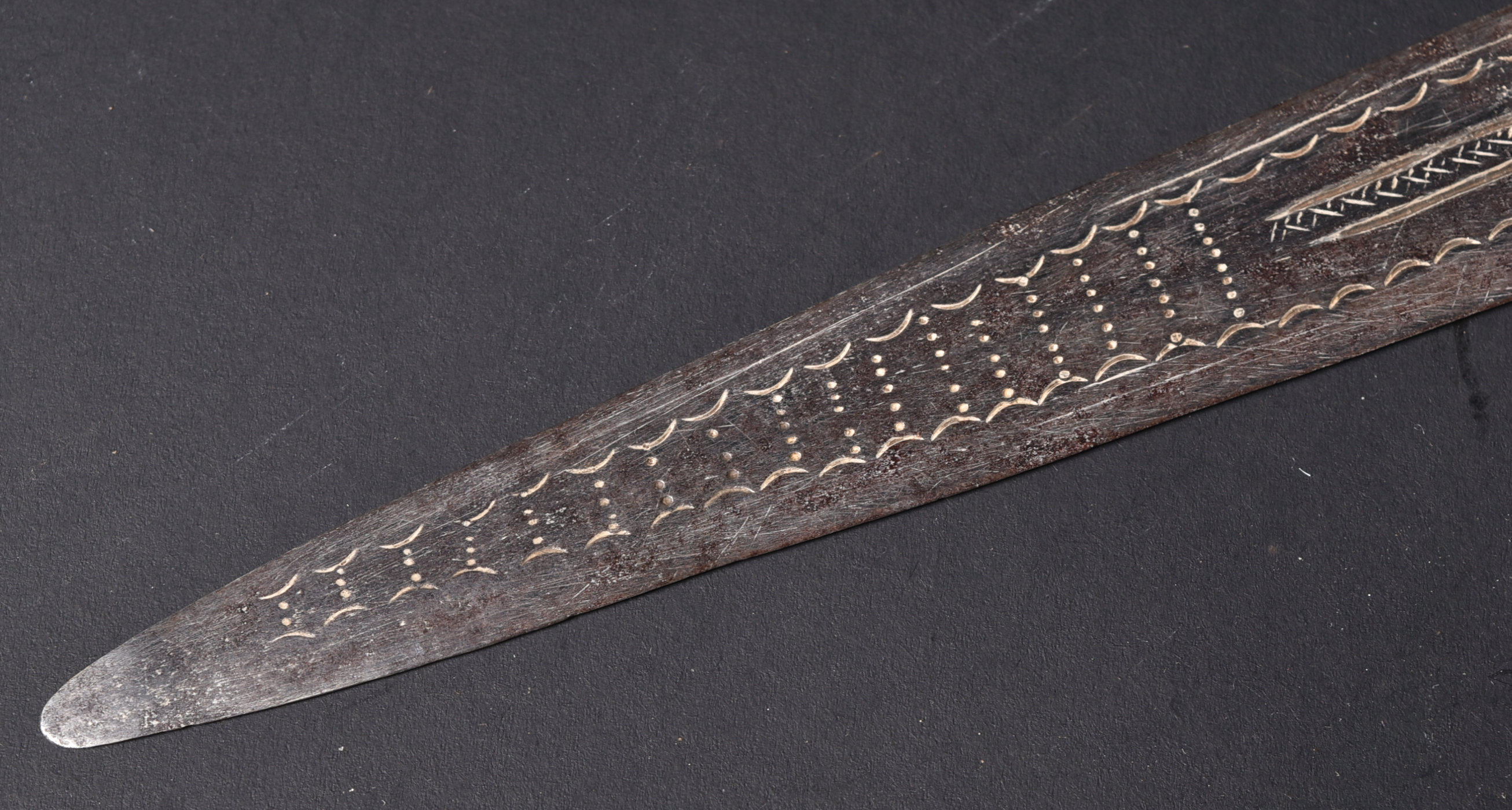 19TH CENTURY AFRICAN TRIBAL SWORD - Bild 3 aus 14