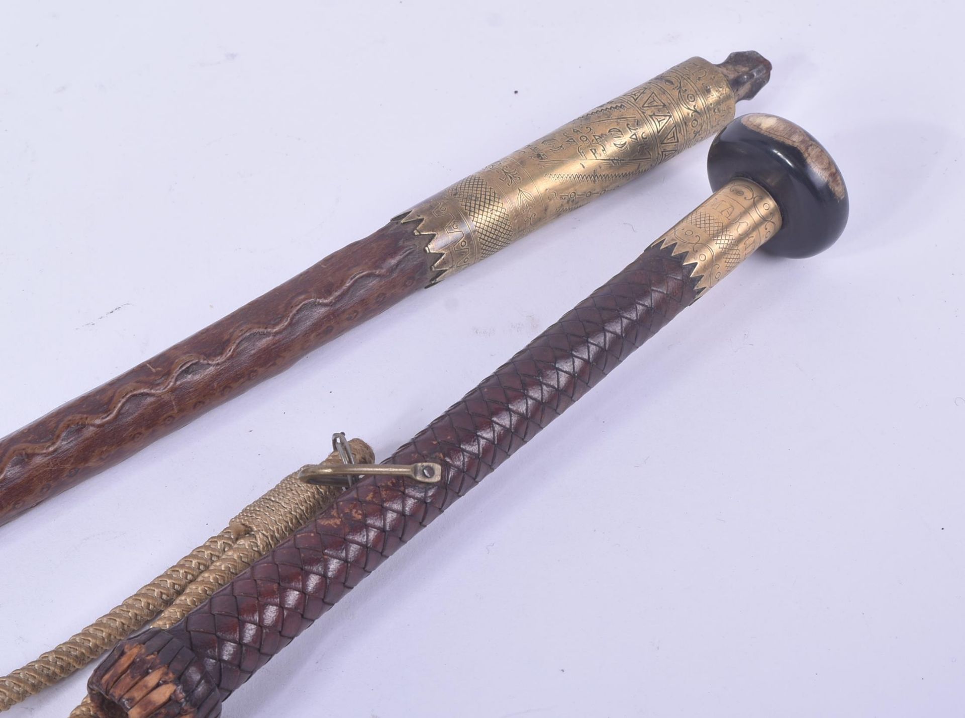 TRADITIONAL BASQUE WALKING CANE WITH CONCEALED BLADE - Image 4 of 12
