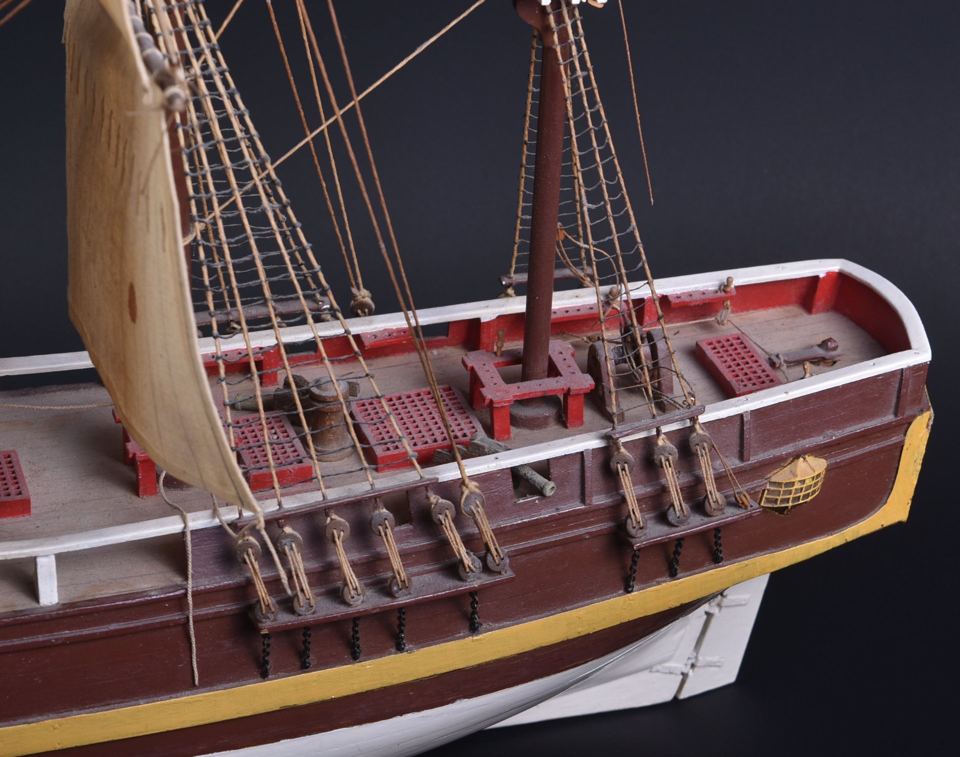 MUSEUM QUALITY MODEL BOAT COLLECTION – RMS TITANIC - Image 8 of 12