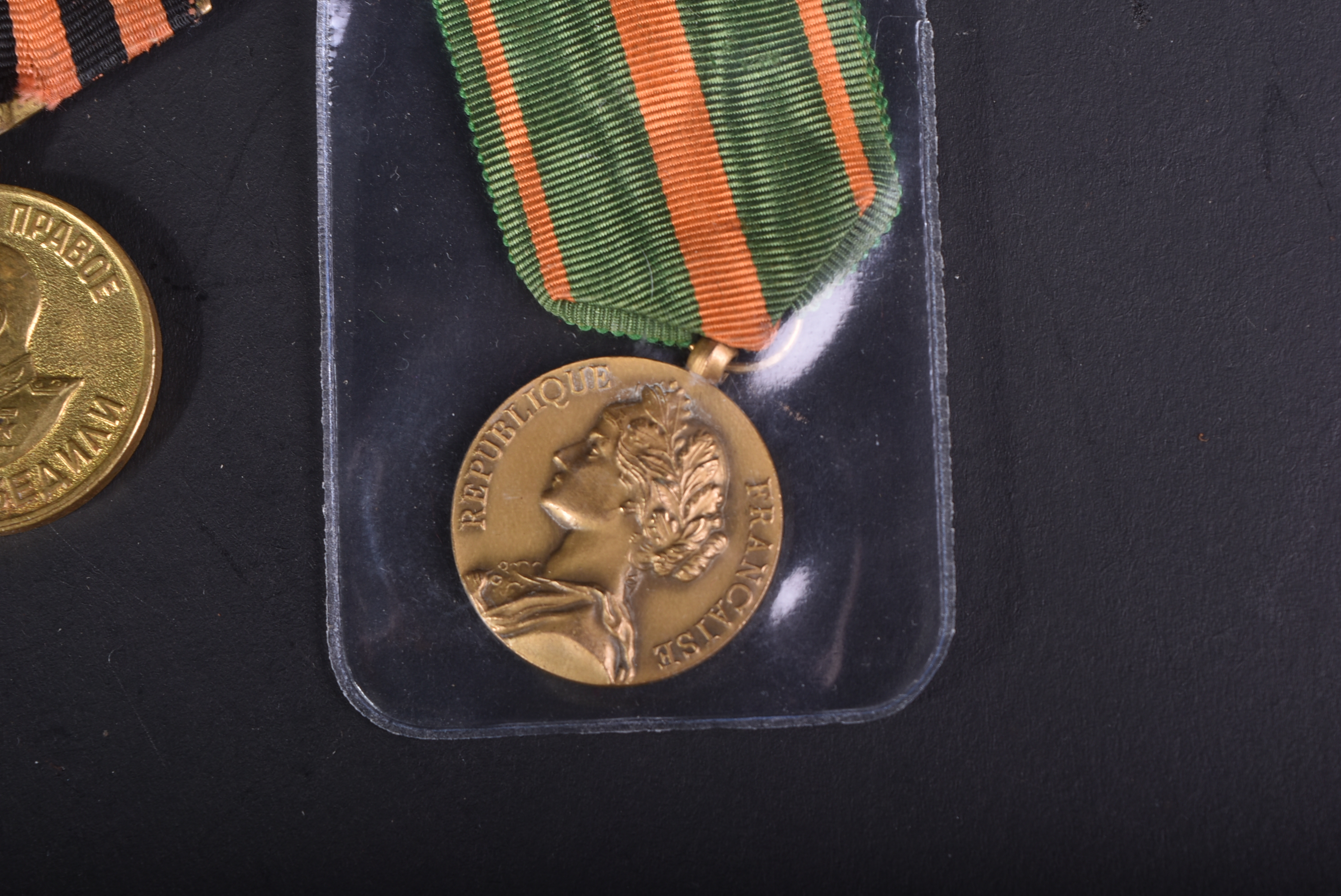 COLLECTION OF ASSORTED WORLD WAR MILITARY MEDALS - Image 6 of 14