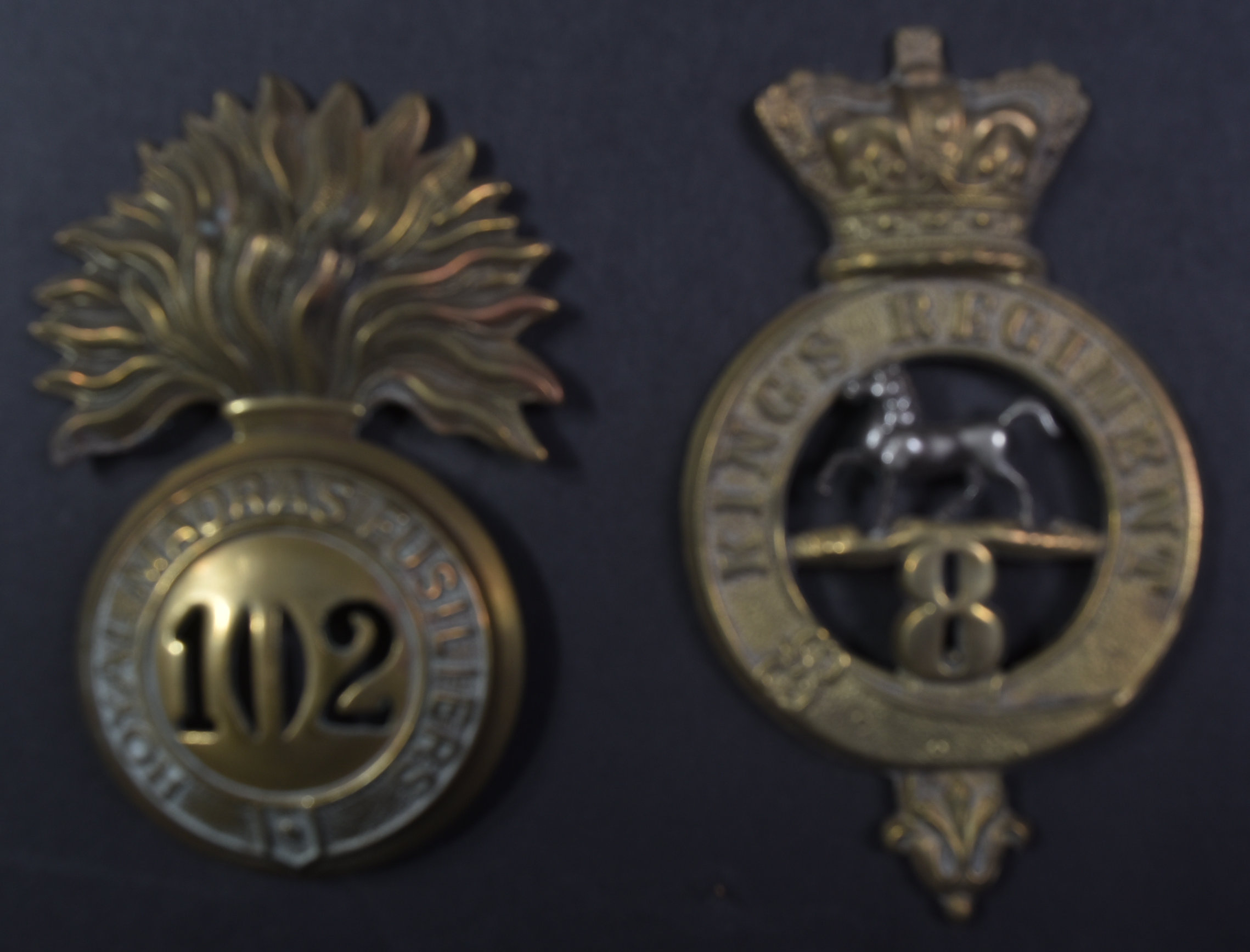 COLLECTION OF ASSORTED BRITISH MILITARY CAP BADGES - Image 9 of 10