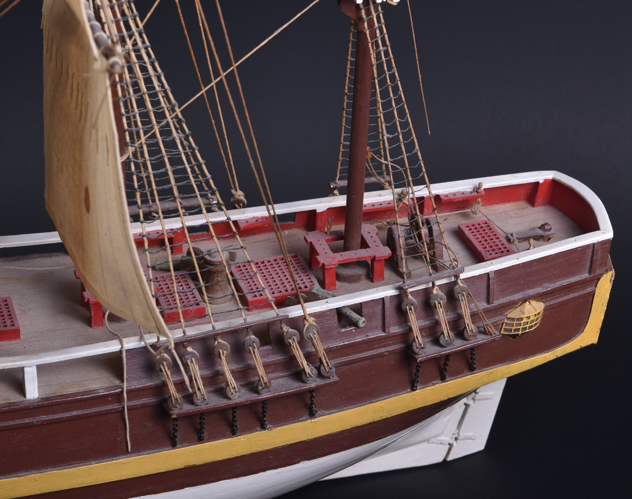 MUSEUM QUALITY MODEL BOAT COLLECTION – RMS TITANIC - Image 7 of 12