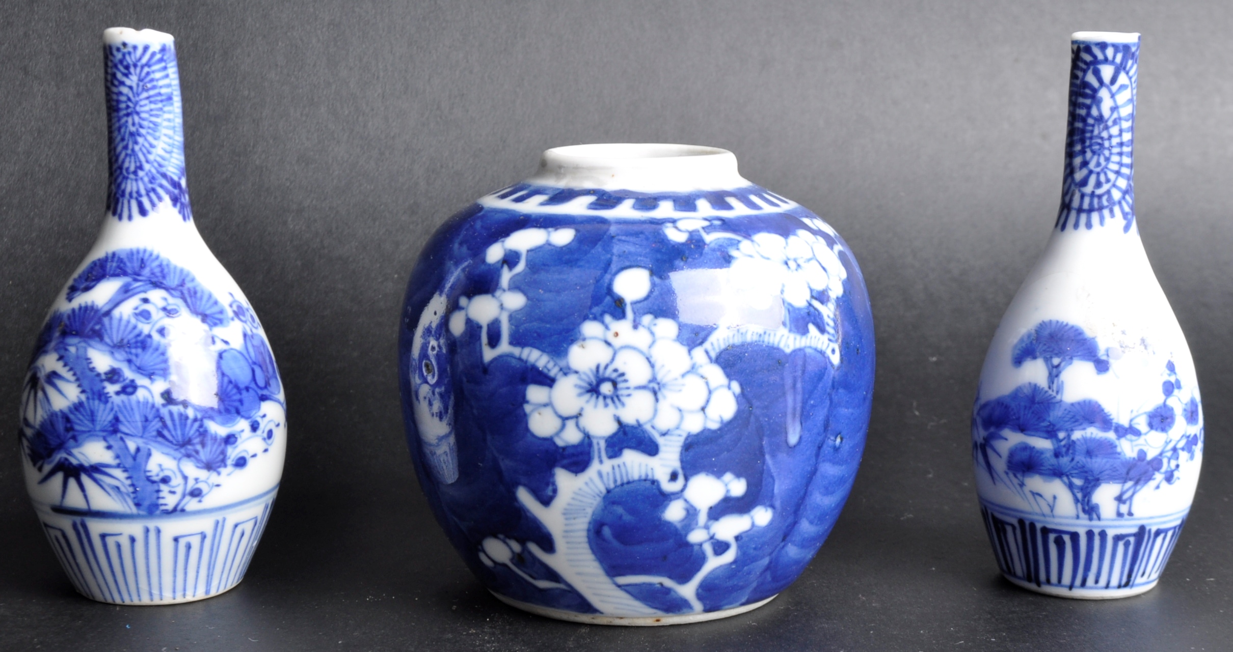 GROUP OF 19TH CENTURY CHINESE BLUE & WHITE PORCELAIN