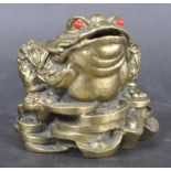 EARLY 20TH CENTURY CHINESE BRASS MONEY TOAD