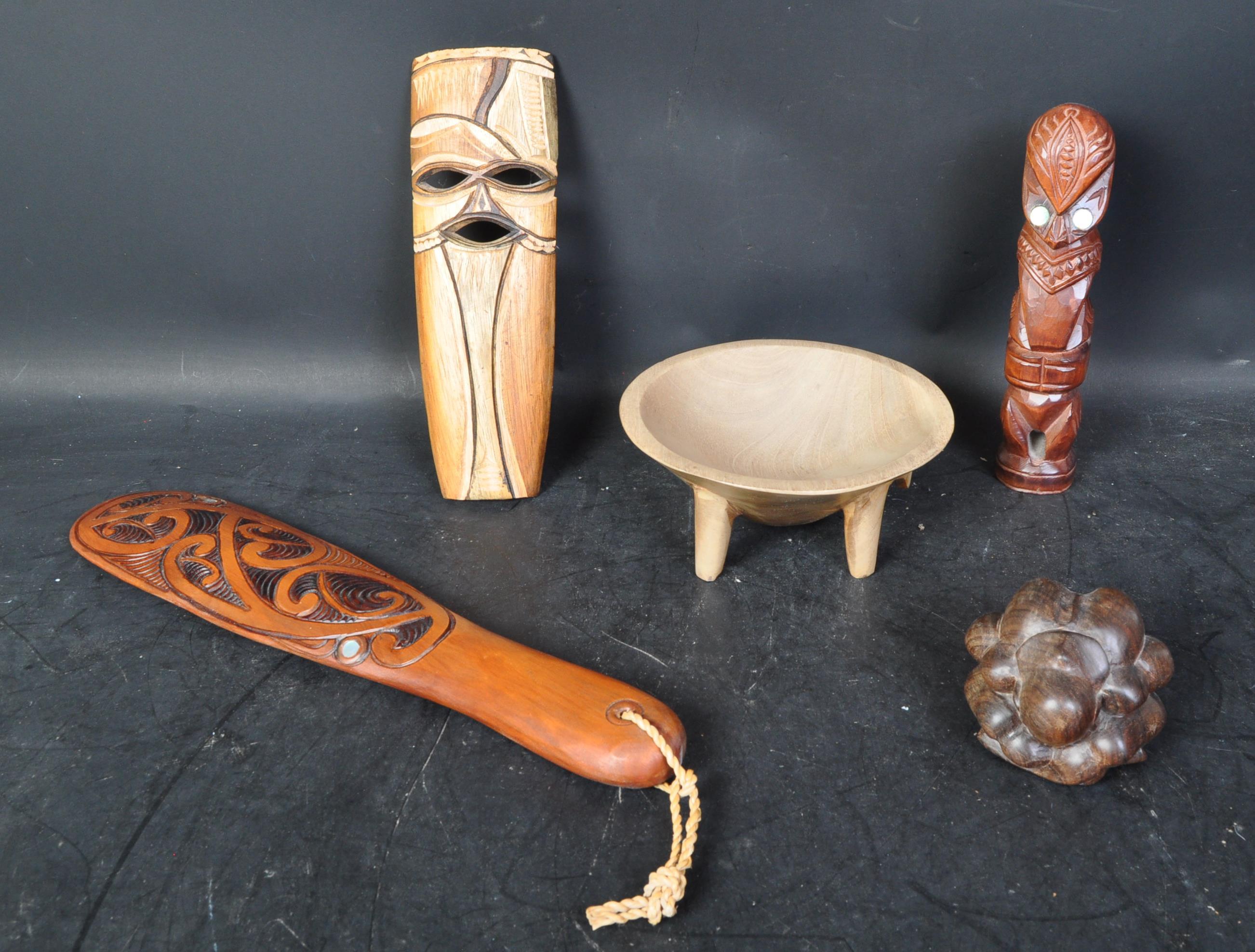 COLLECTION OF 20TH CENTURY TRIBAL ITEMS - Image 4 of 5