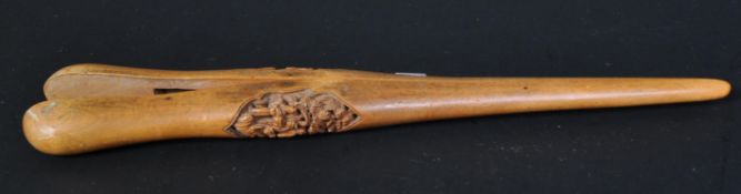 19TH CENTURY CARVED WOODEN PEG / PAPER CLIP