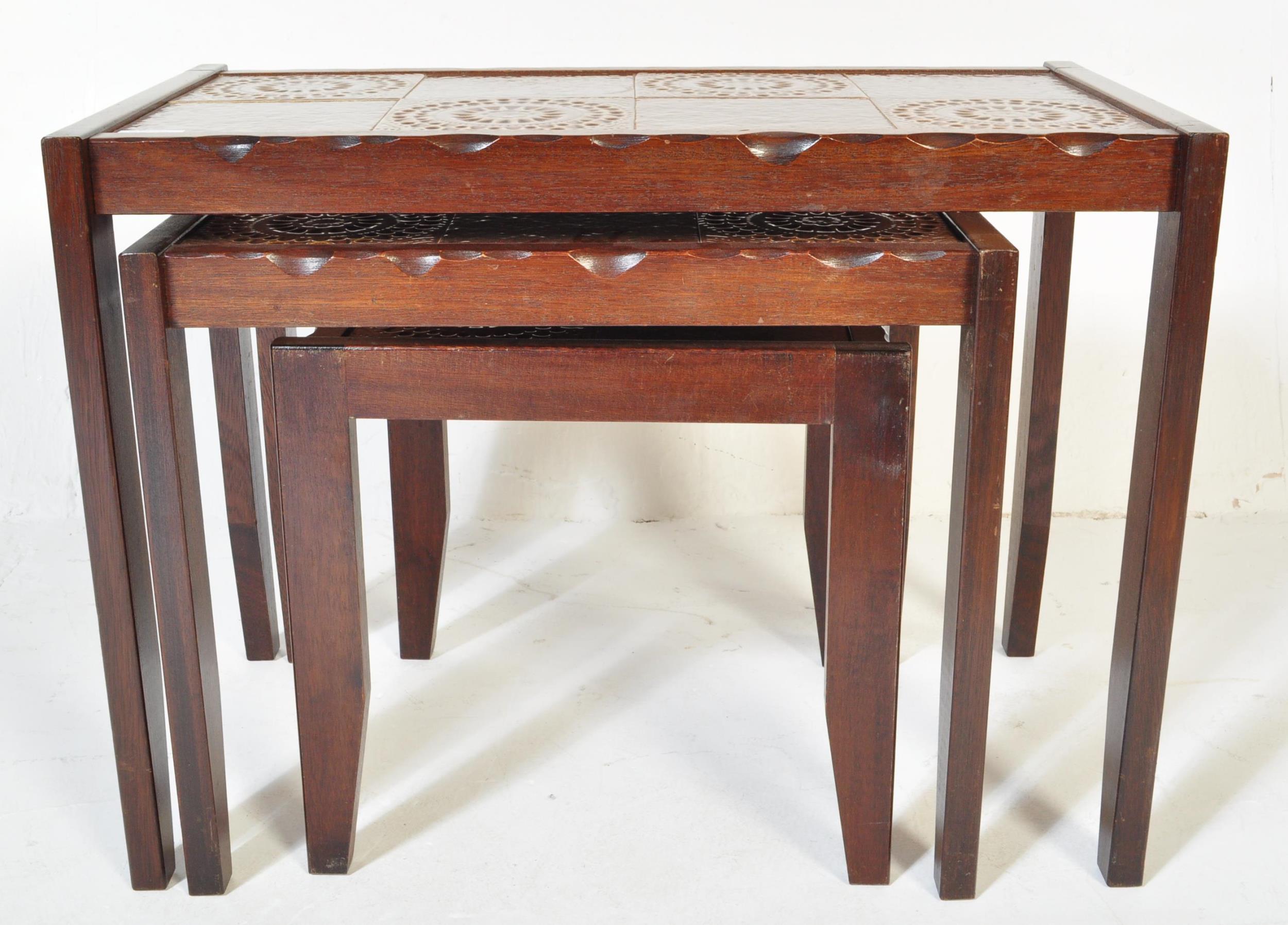 MID CENTURY DANISH INSPIRED TEAK & TILE TOP NEST OF TABLES - Image 5 of 5