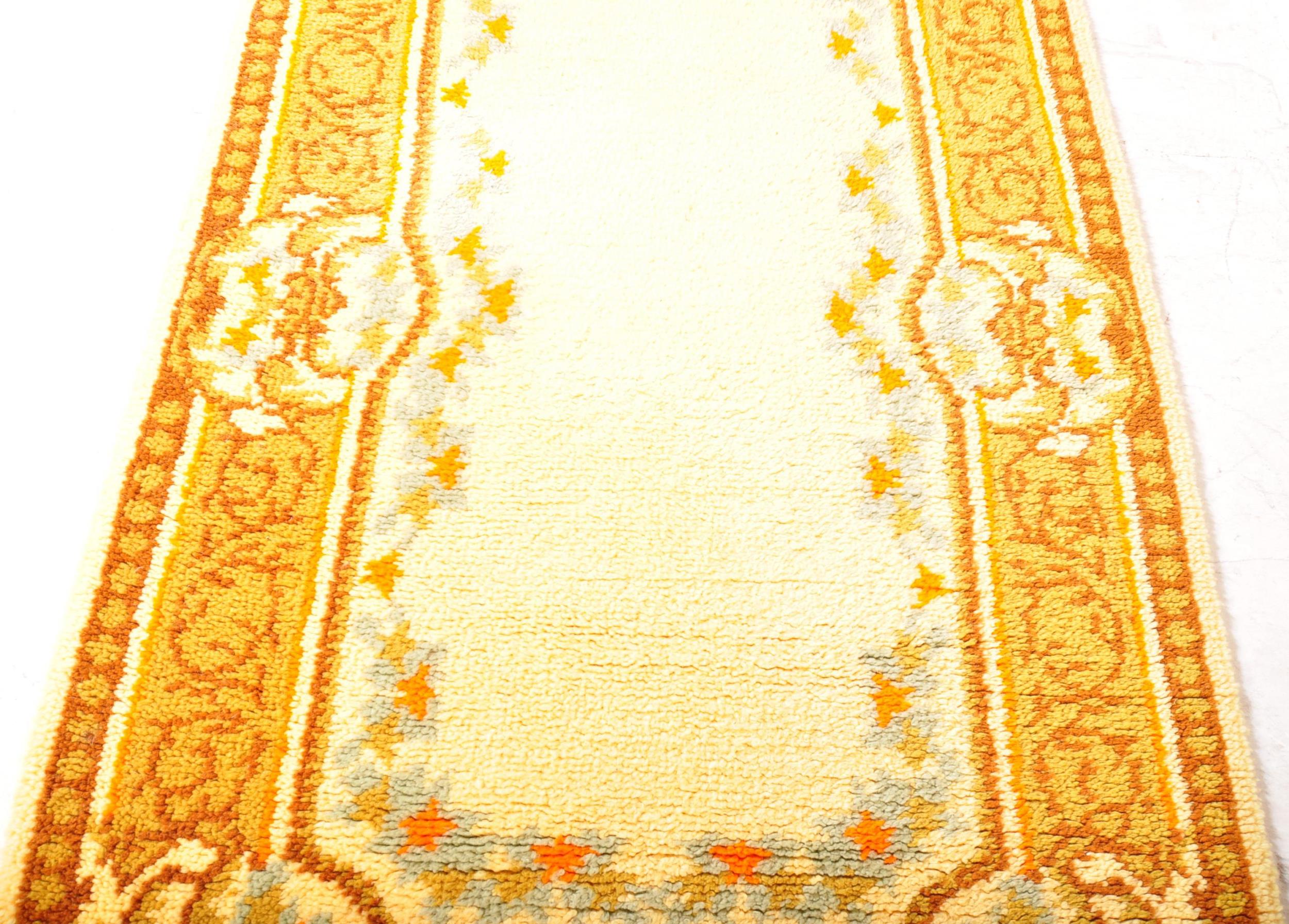 RETRO VINTAGE PERSIAN ISLAMIC FLOOR RUG - Image 5 of 5